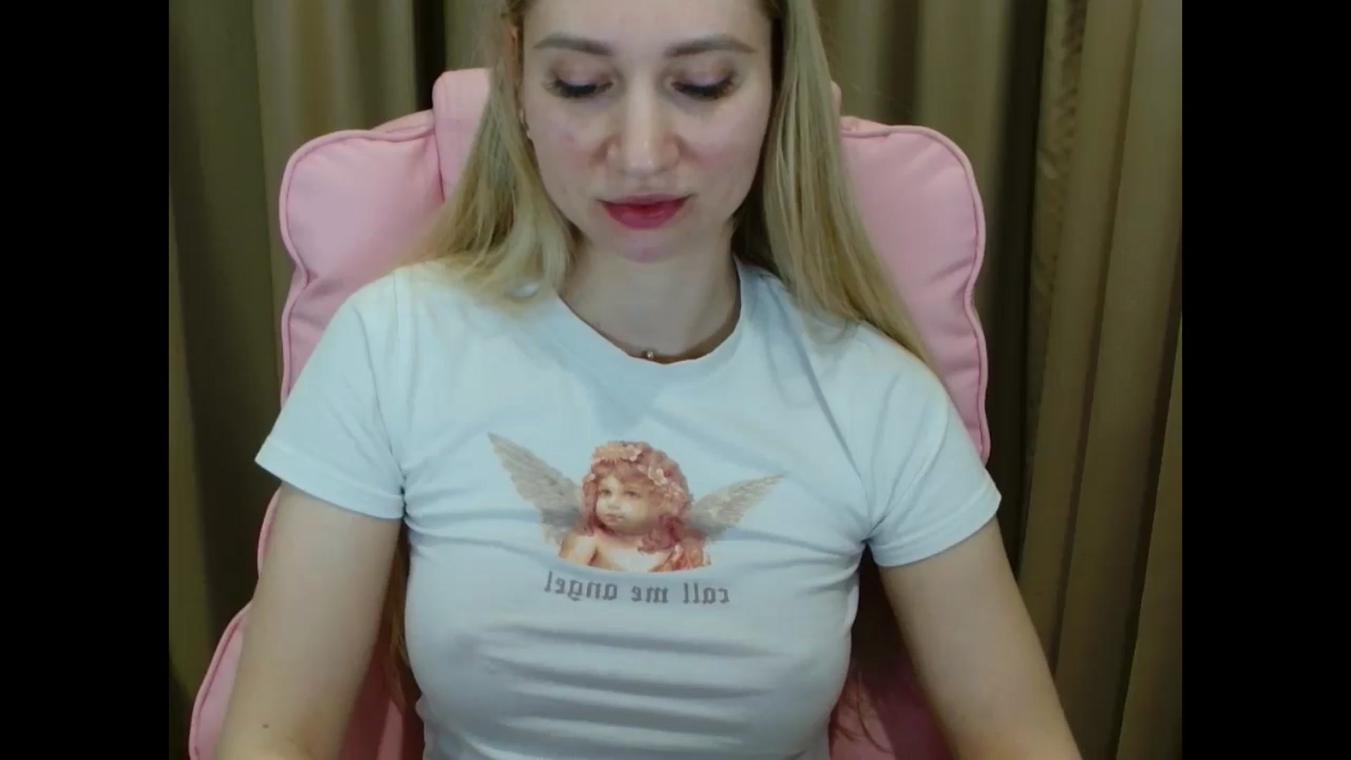 Gallery image thumbnail from Miss_Sylvia's myfreecams stream on, 04/08/2025, 19:59 image 3 of 20