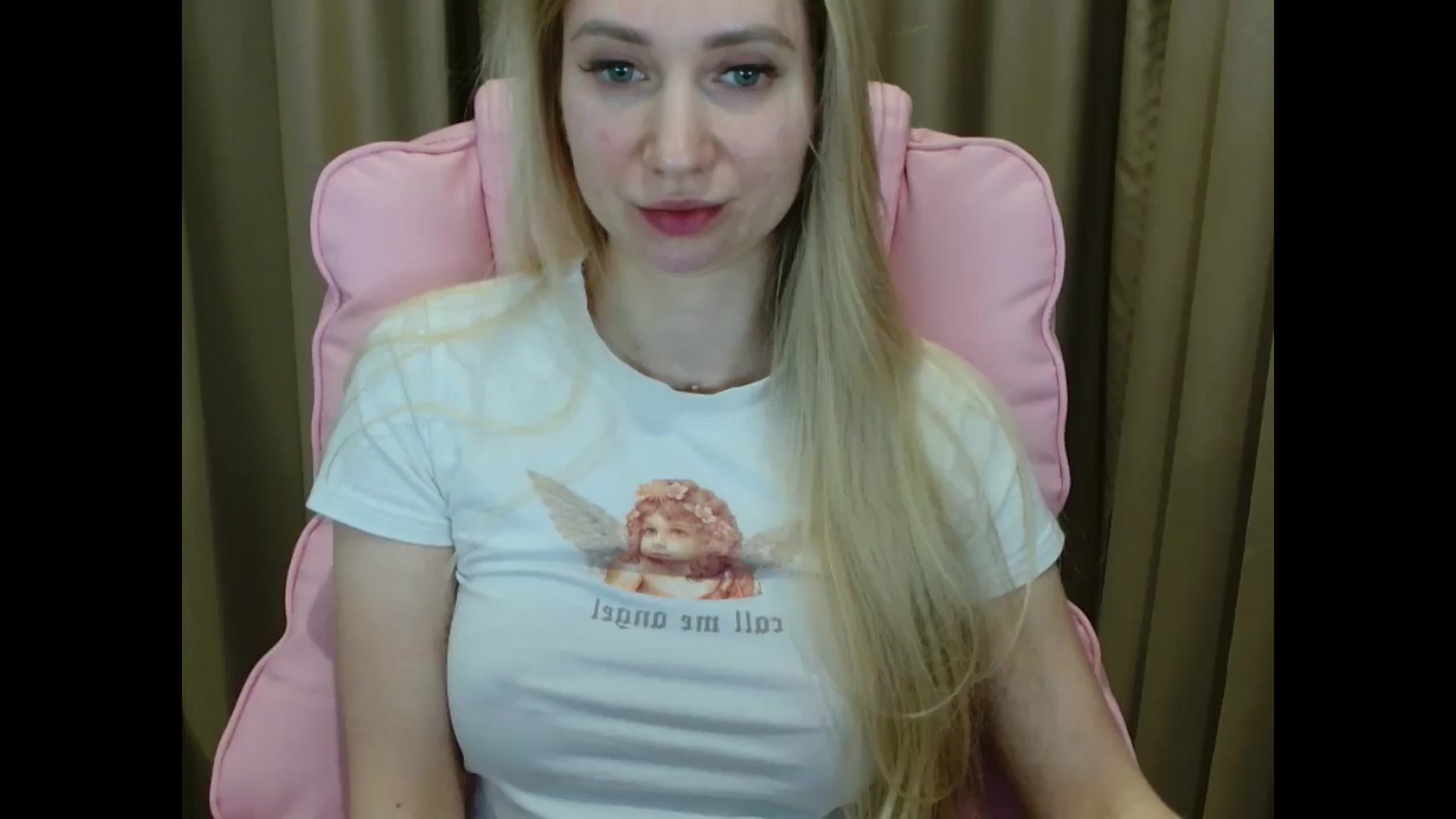 Gallery image thumbnail from Miss_Sylvia's myfreecams stream on, 04/08/2025, 19:59 image 14 of 20