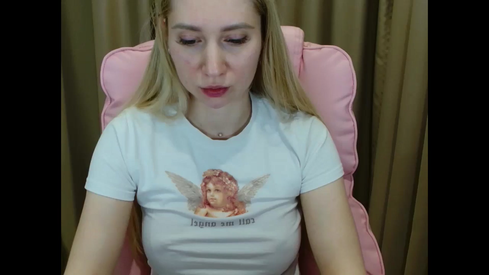 Gallery image thumbnail from Miss_Sylvia's myfreecams stream on, 04/08/2025, 19:59 image 2 of 20
