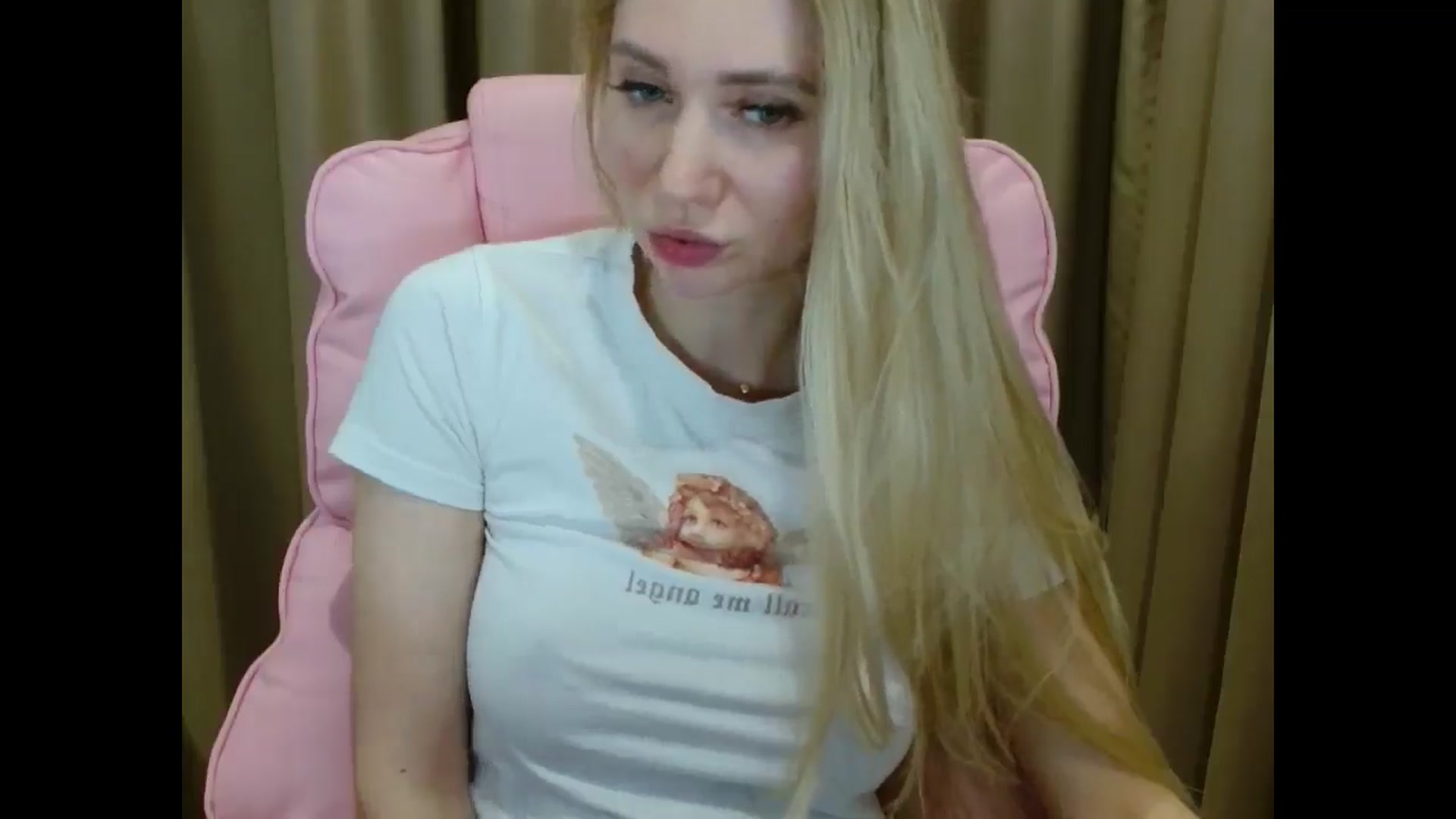 Gallery image thumbnail from Miss_Sylvia's myfreecams stream on, 04/08/2025, 19:59 image 19 of 20