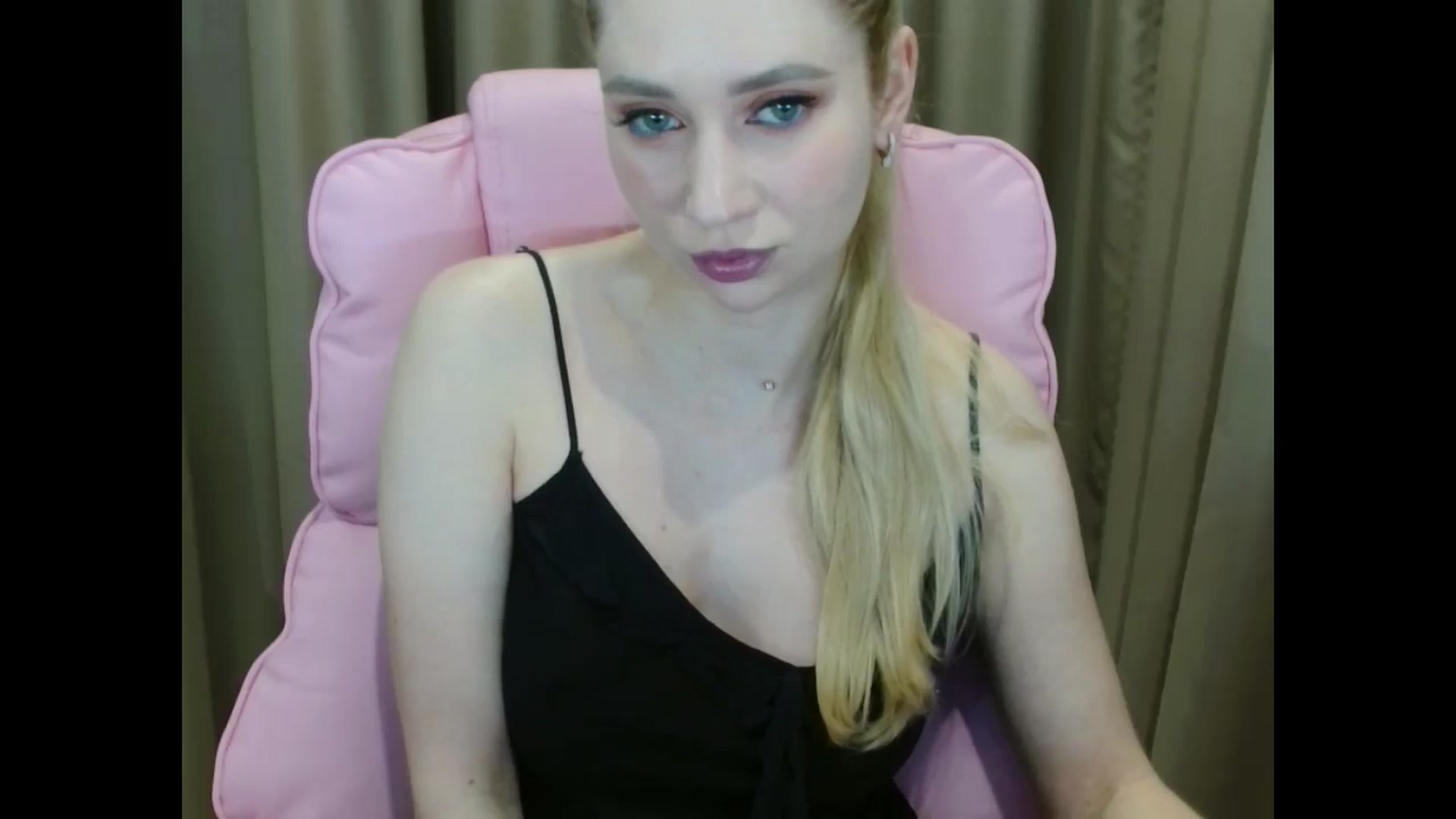 Gallery image thumbnail from Miss_Sylvia's myfreecams stream on, 04/09/2025, 17:22 image 20 of 20