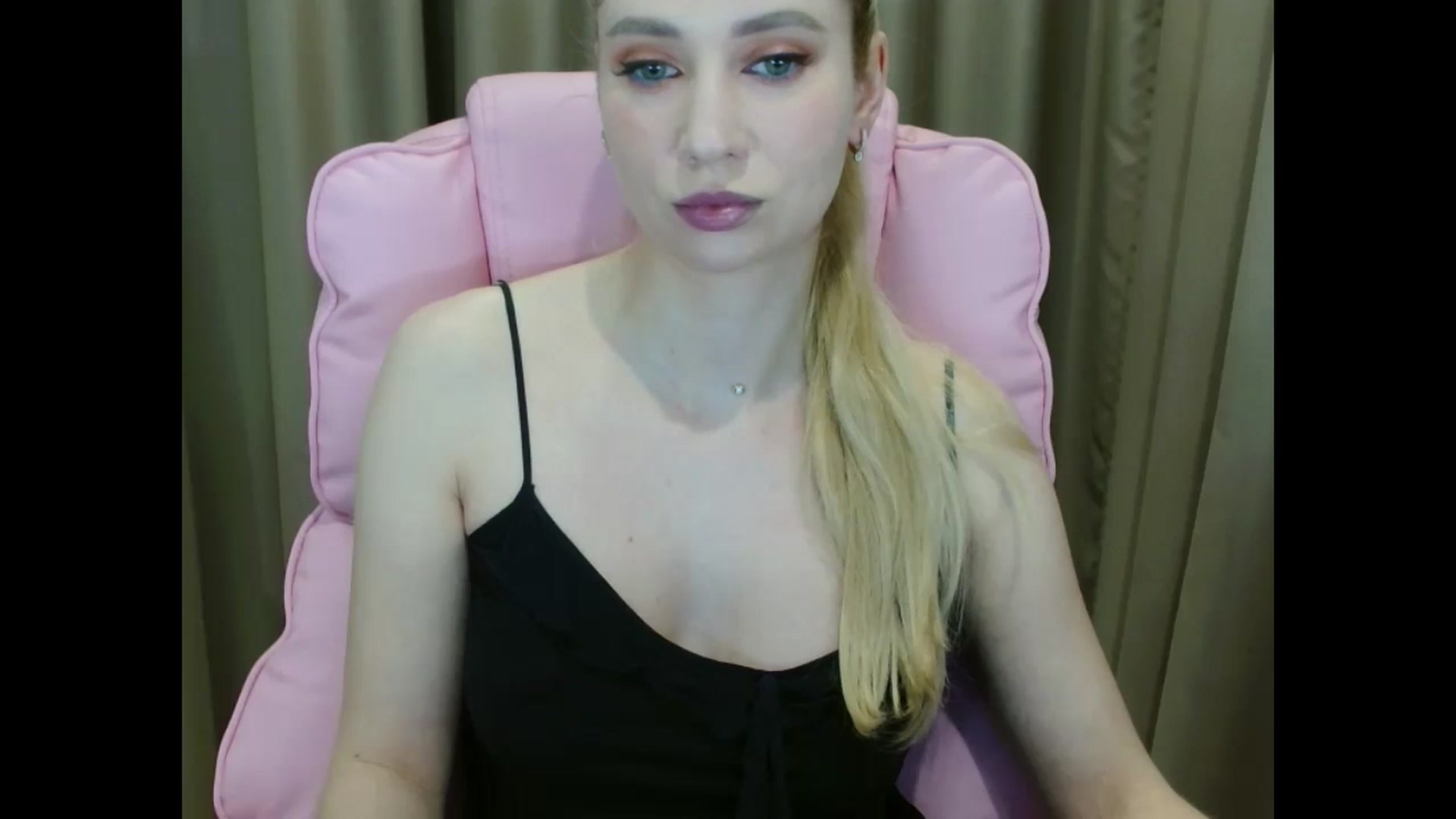 Gallery image thumbnail from Miss_Sylvia's myfreecams stream on, 04/09/2025, 17:22 image 18 of 20