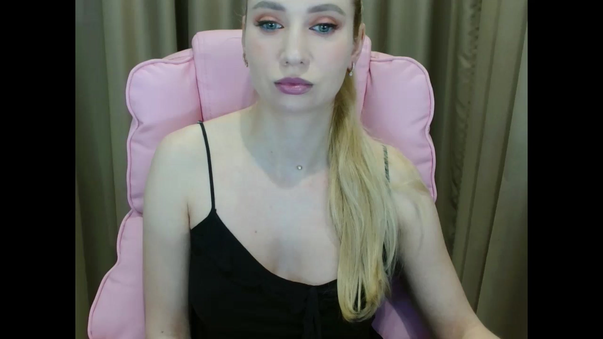 Gallery image thumbnail from Miss_Sylvia's myfreecams stream on, 04/09/2025, 17:22 image 12 of 20