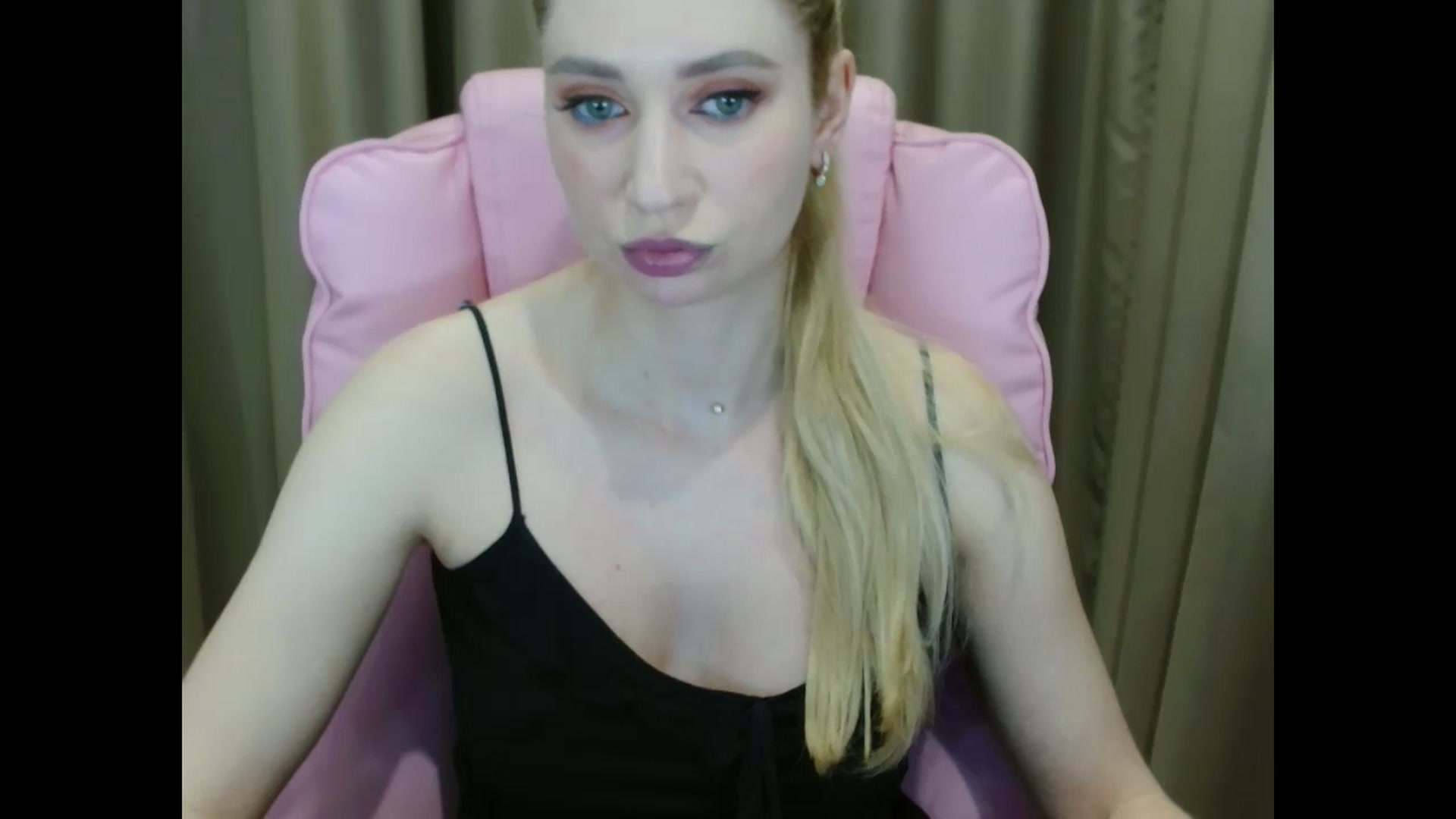 Gallery image thumbnail from Miss_Sylvia's myfreecams stream on, 04/09/2025, 17:22 image 5 of 20