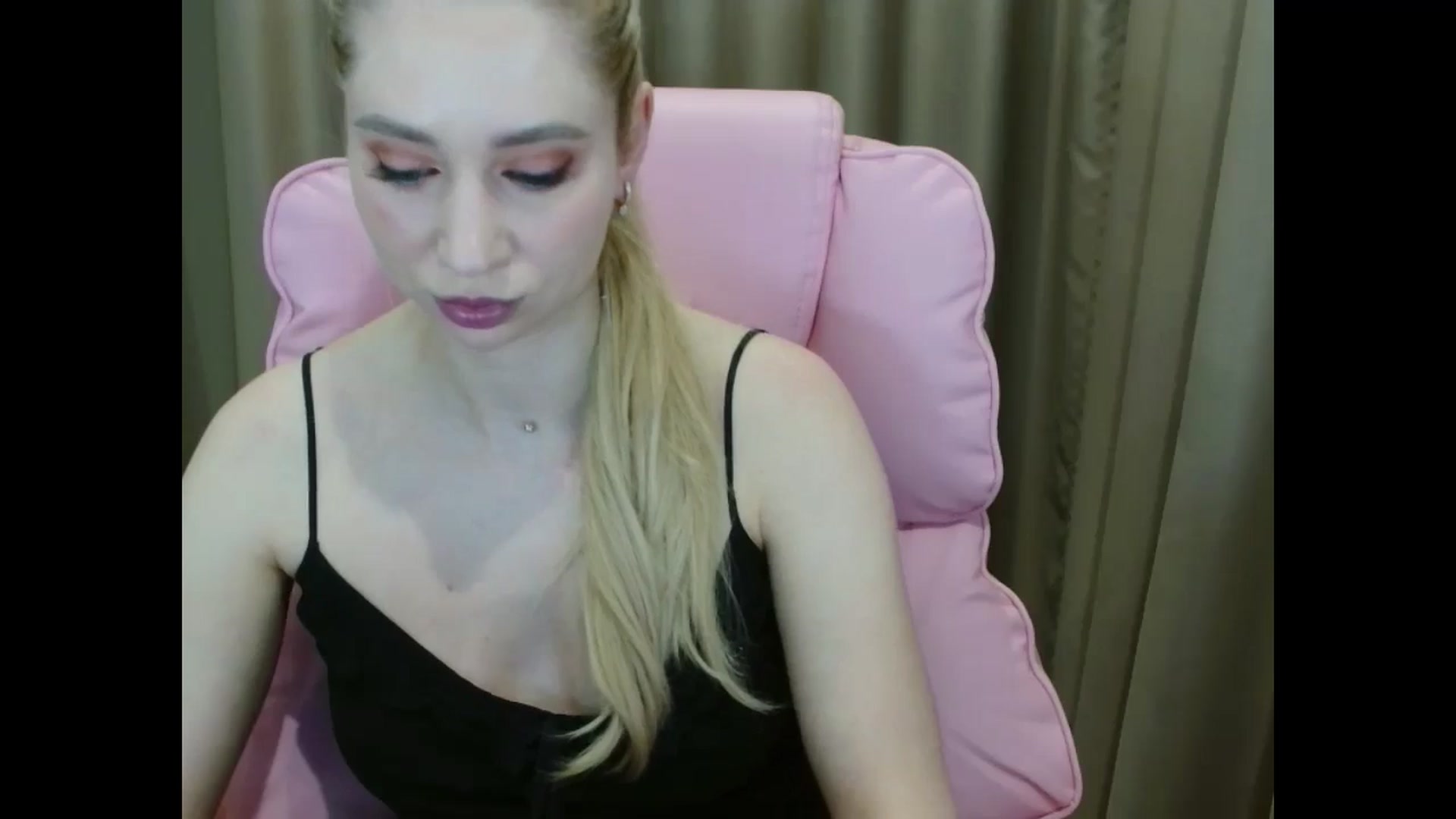 Gallery image thumbnail from Miss_Sylvia's myfreecams stream on, 04/09/2025, 17:53 image 4 of 20