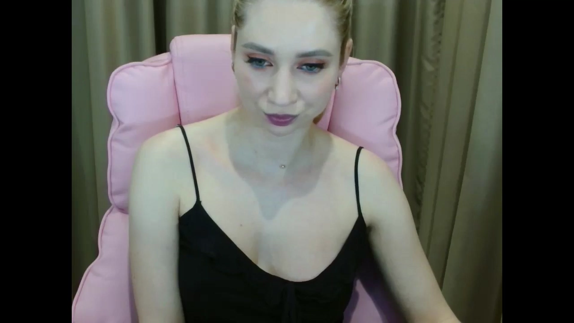 Gallery image thumbnail from Miss_Sylvia's myfreecams stream on, 04/09/2025, 17:53 image 14 of 20