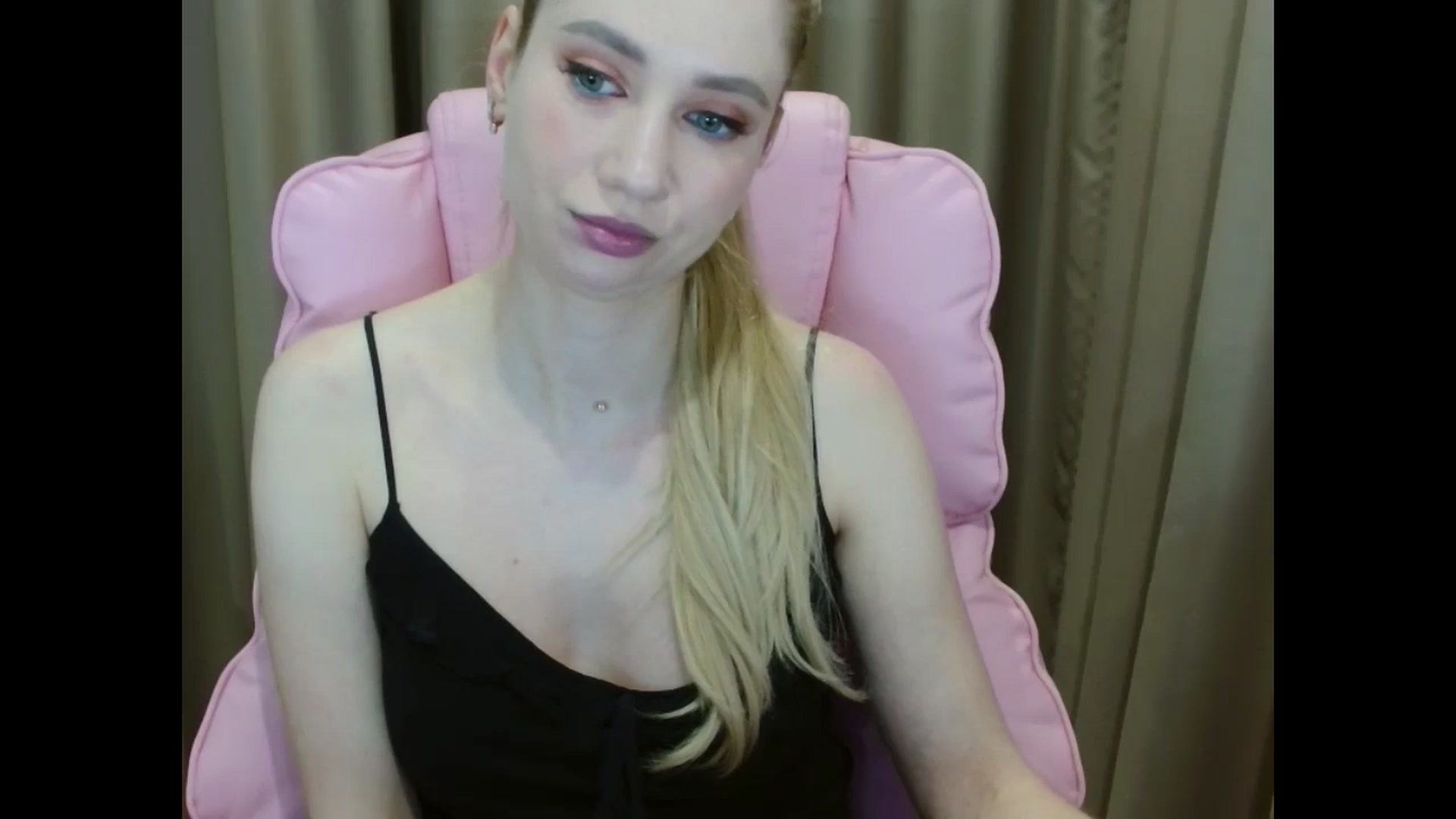 Gallery image thumbnail from Miss_Sylvia's myfreecams stream on, 04/09/2025, 17:53 image 7 of 20