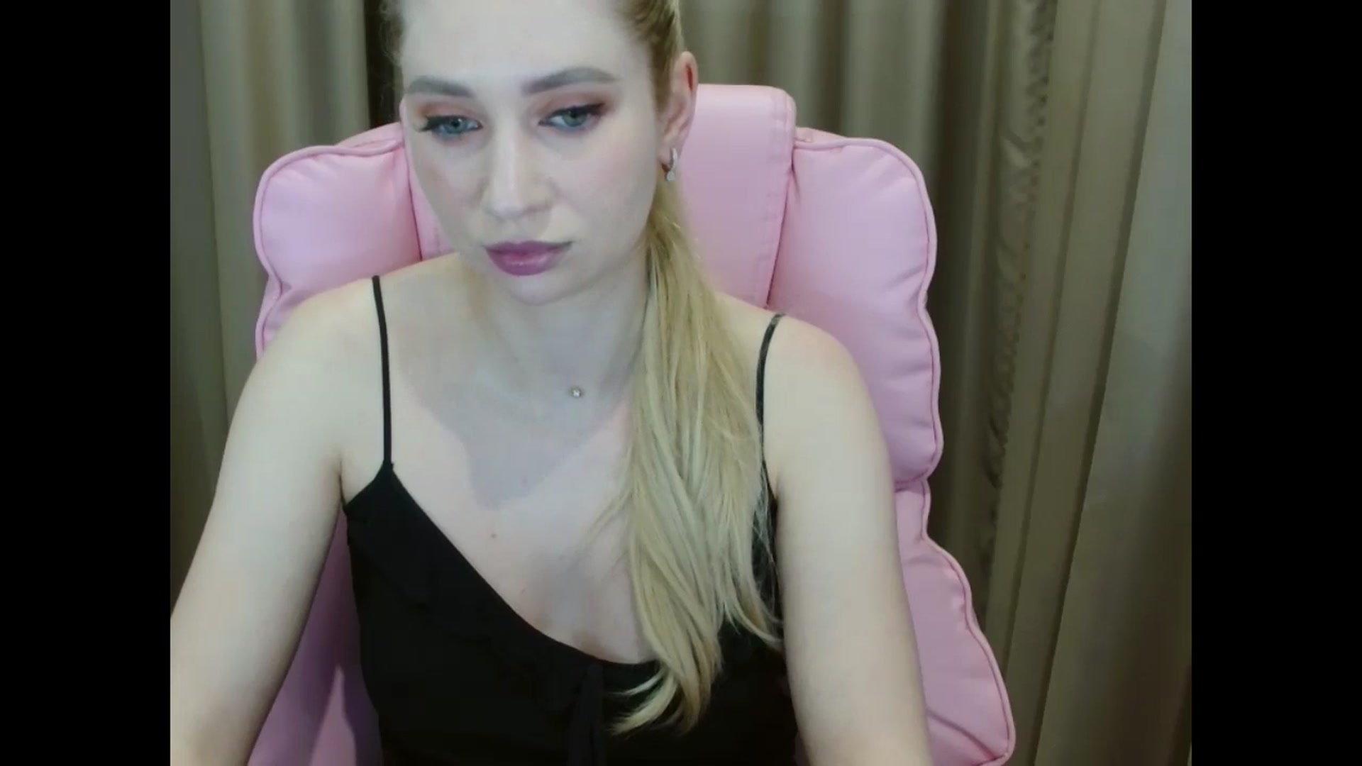 Gallery image thumbnail from Miss_Sylvia's myfreecams stream on, 04/09/2025, 17:53 image 6 of 20