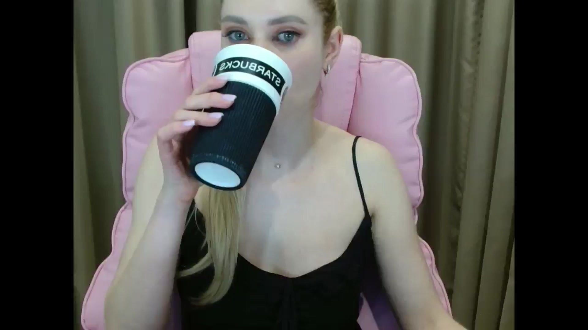 Gallery image thumbnail from Miss_Sylvia's myfreecams stream on, 04/09/2025, 20:00 image 18 of 20
