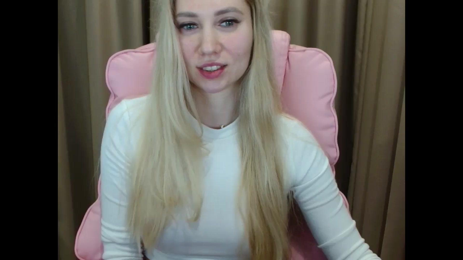 Gallery image thumbnail from Miss_Sylvia's myfreecams stream on, 04/10/2025, 17:49 image 12 of 20