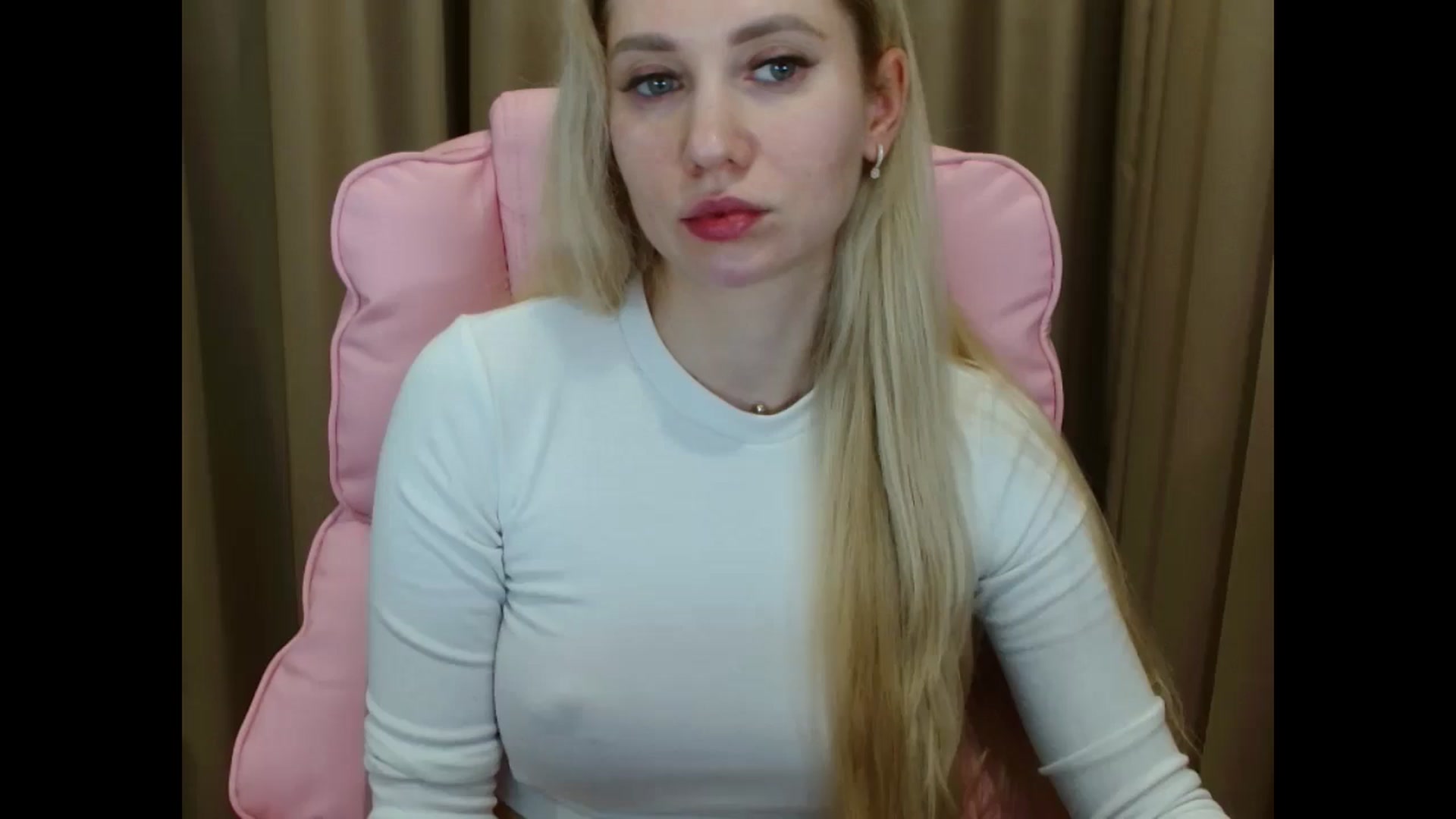 Gallery image thumbnail from Miss_Sylvia's myfreecams stream on, 04/10/2025, 17:49 image 1 of 20