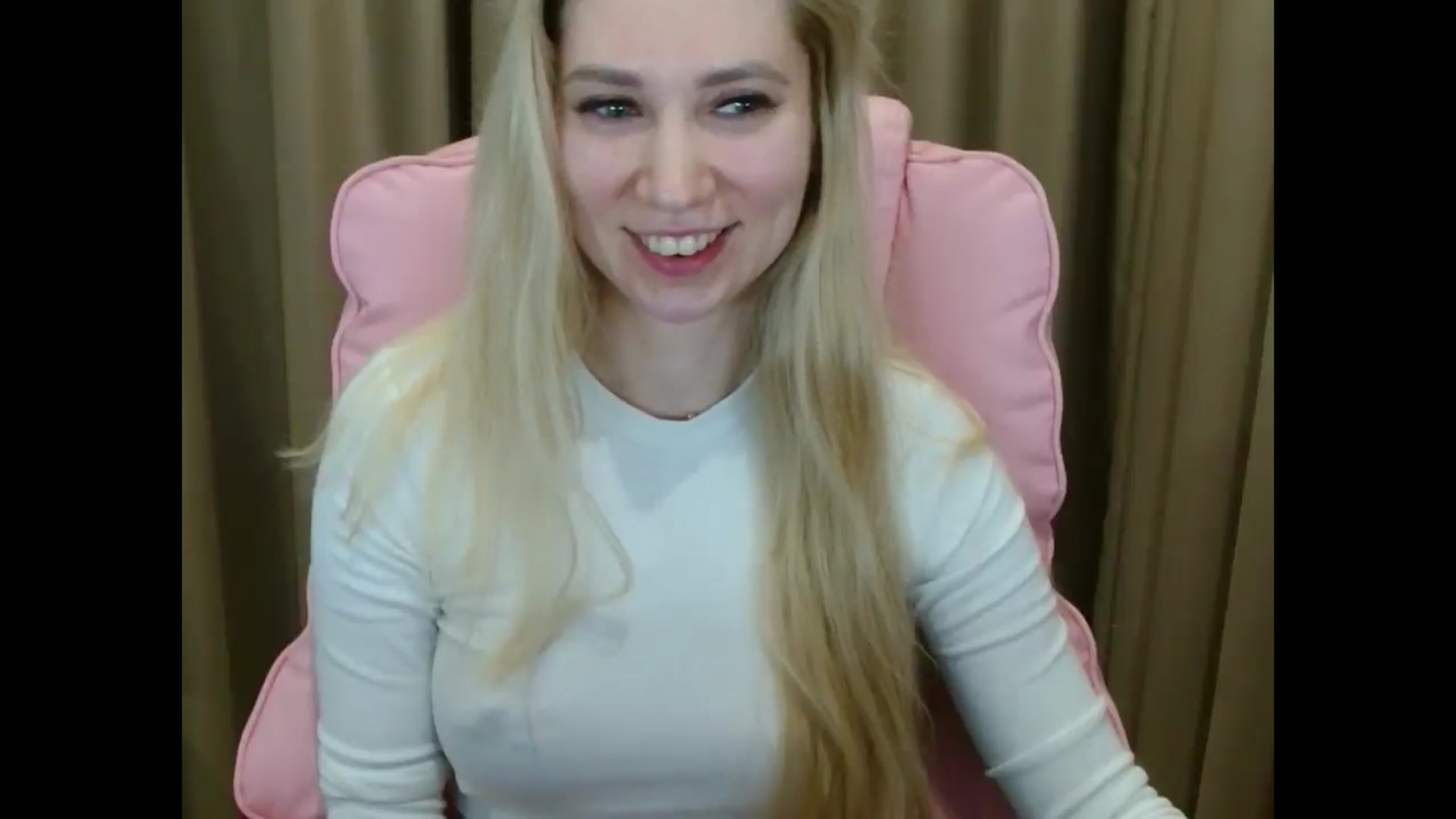Gallery image thumbnail from Miss_Sylvia's myfreecams stream on, 04/10/2025, 17:49 image 11 of 20