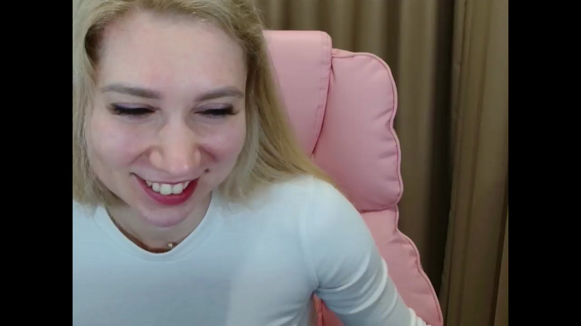 Gallery image thumbnail from Miss_Sylvia's myfreecams stream on, 04/10/2025, 20:04 image 3 of 20