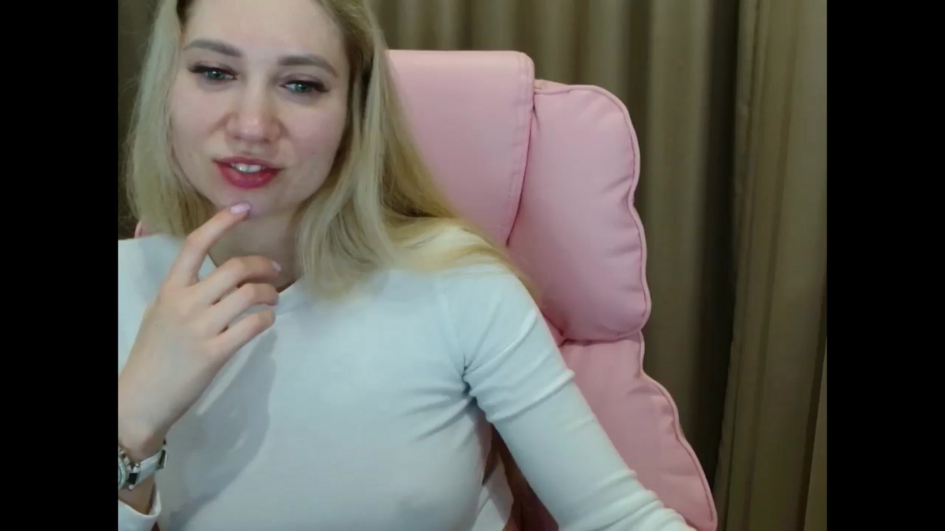 Gallery image thumbnail from Miss_Sylvia's myfreecams stream on, 04/10/2025, 20:04 image 8 of 20