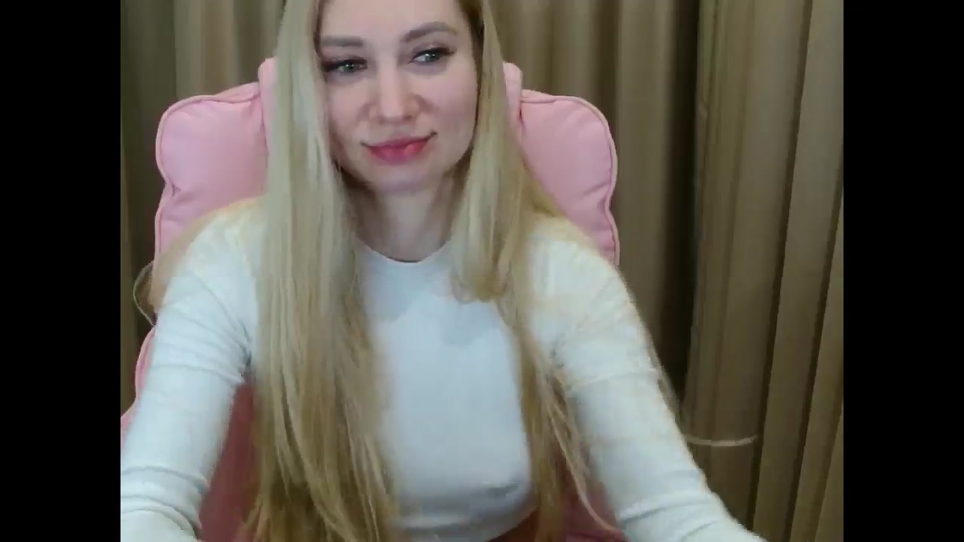 Gallery image thumbnail from Miss_Sylvia's myfreecams stream on, 04/10/2025, 21:21 image 12 of 20