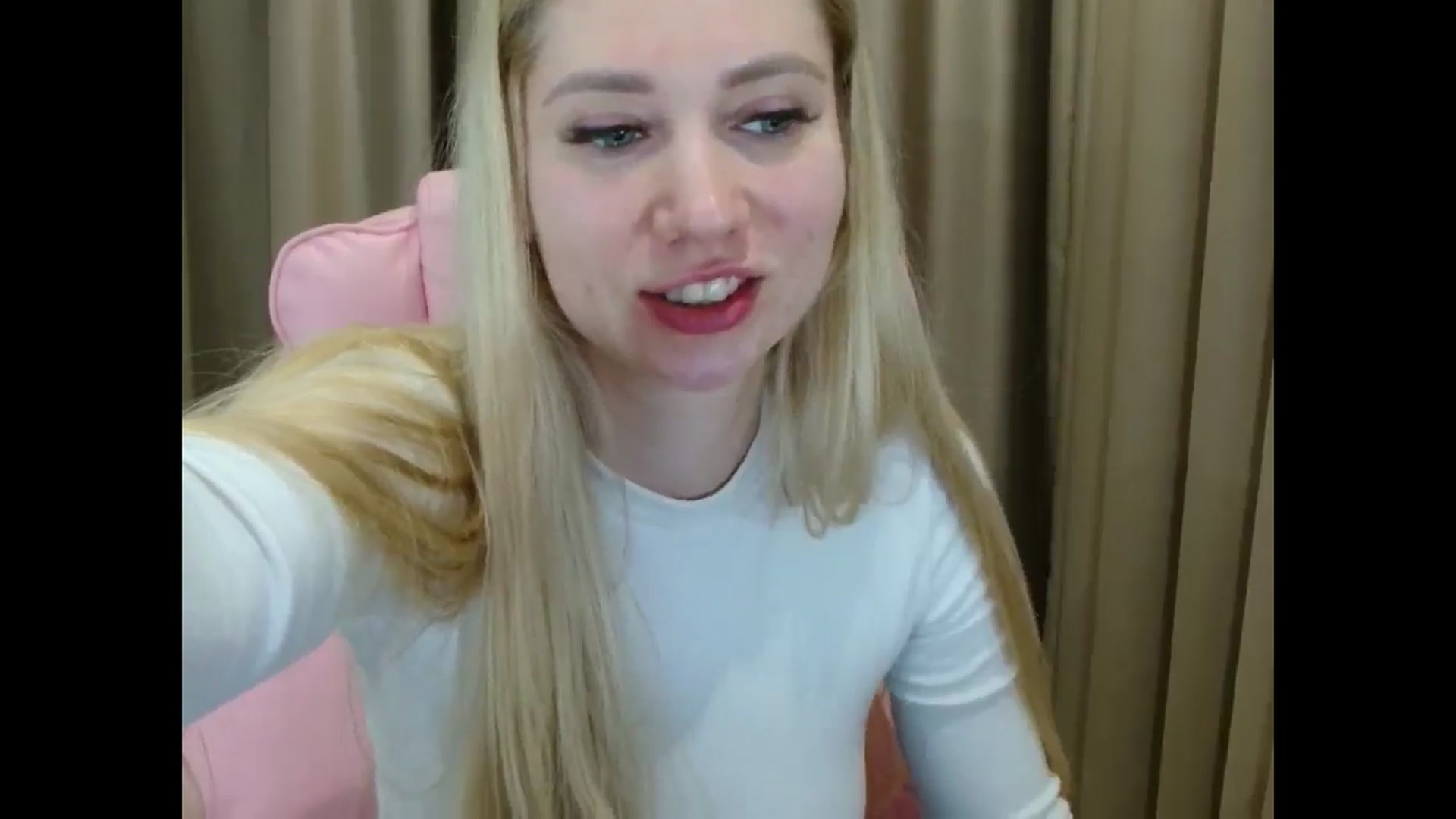 Gallery image thumbnail from Miss_Sylvia's myfreecams stream on, 04/10/2025, 21:21 image 10 of 20