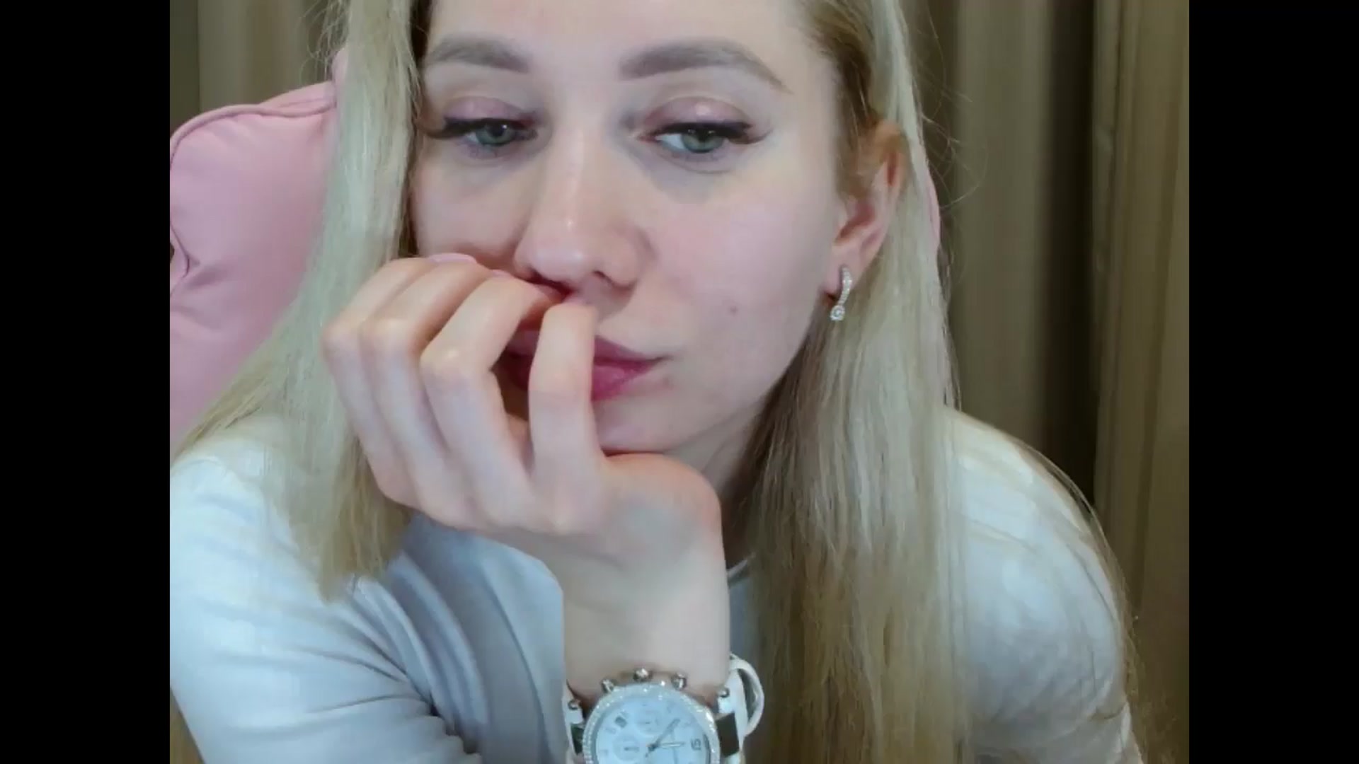 Gallery image thumbnail from Miss_Sylvia's myfreecams stream on, 04/10/2025, 21:21 image 1 of 20