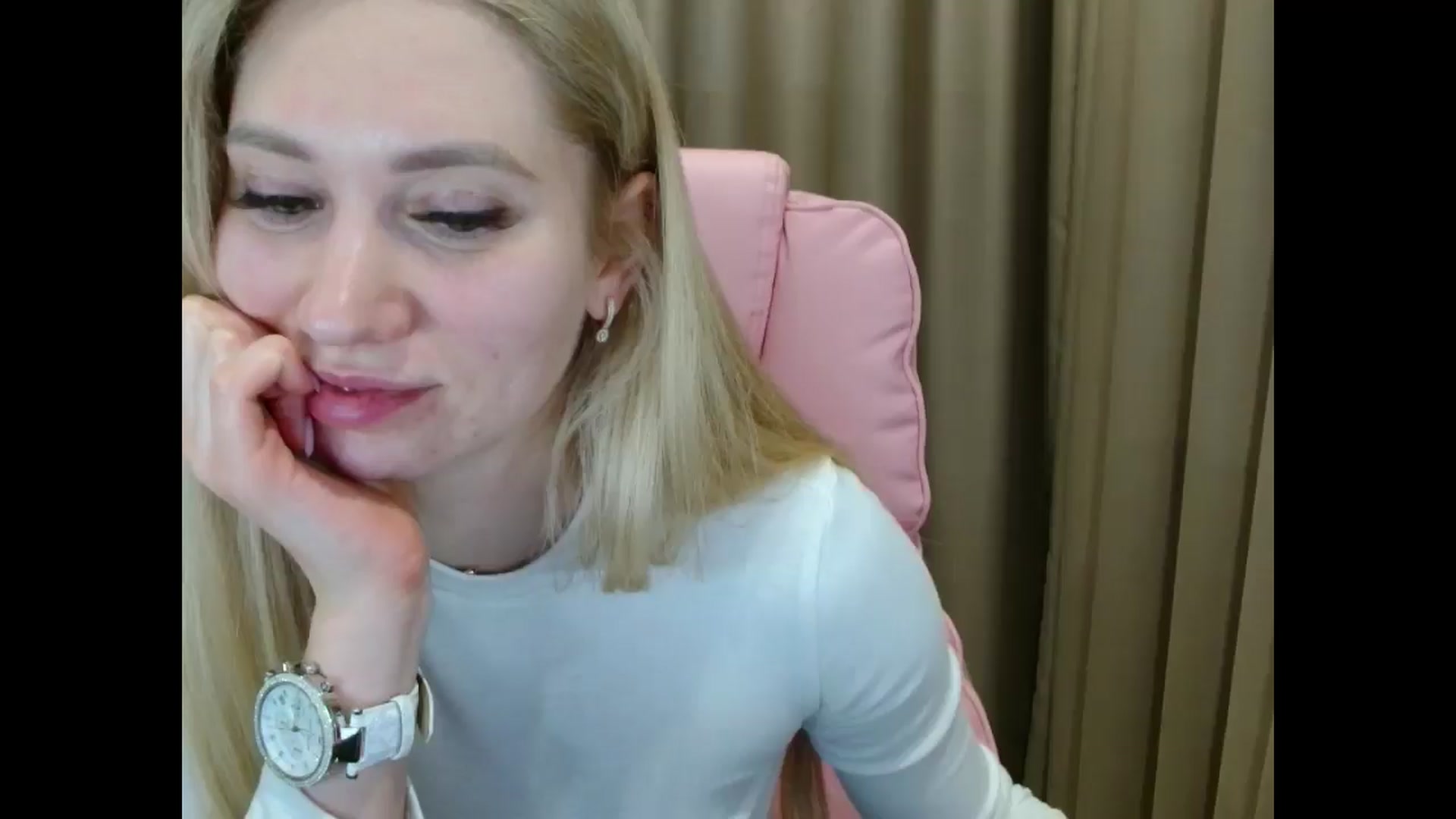Gallery image thumbnail from Miss_Sylvia's myfreecams stream on, 04/10/2025, 21:21 image 9 of 20