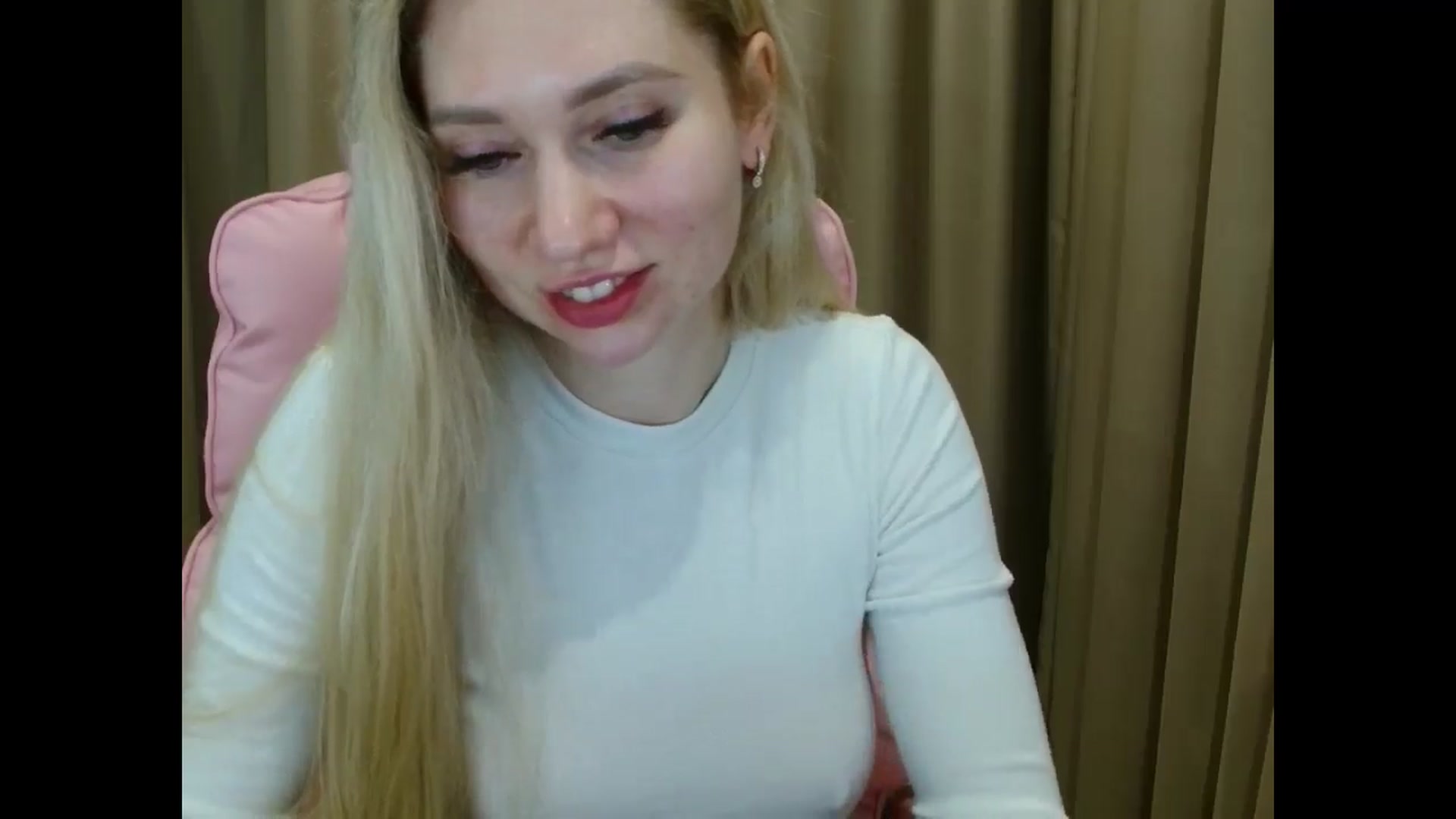 Gallery image thumbnail from Miss_Sylvia's myfreecams stream on, 04/10/2025, 21:21 image 8 of 20