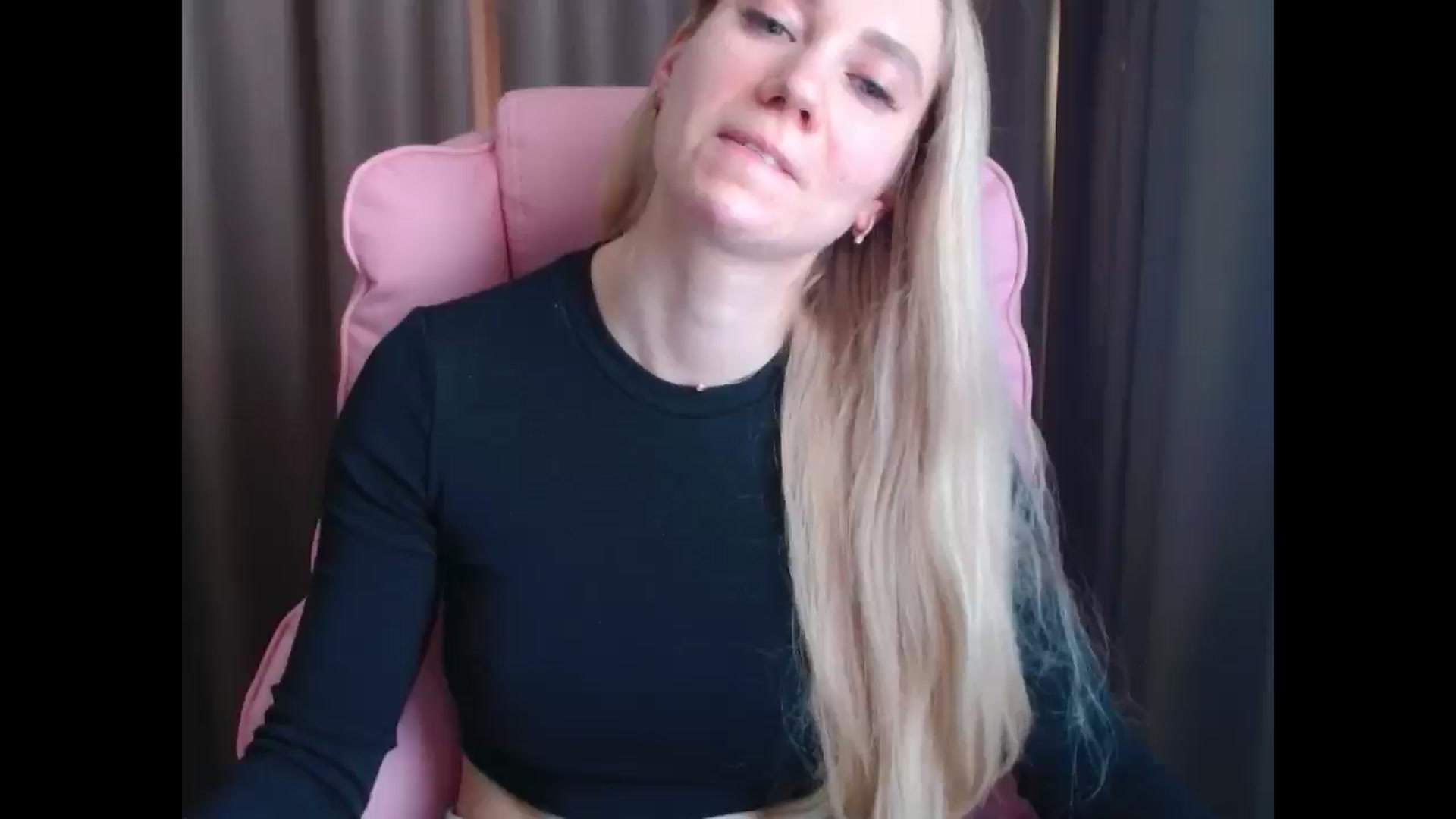 Gallery image thumbnail from Miss_Sylvia's myfreecams stream on, 04/11/2025, 14:20 image 19 of 20