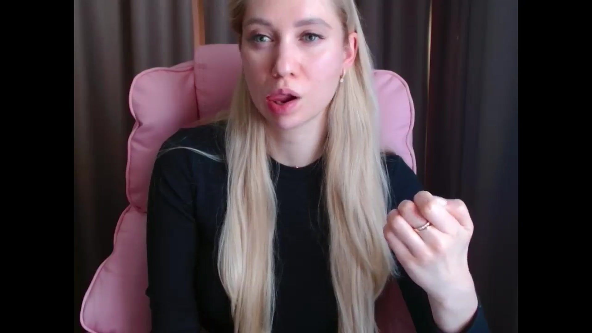 Gallery image thumbnail from Miss_Sylvia's myfreecams stream on, 04/11/2025, 14:20 image 6 of 20