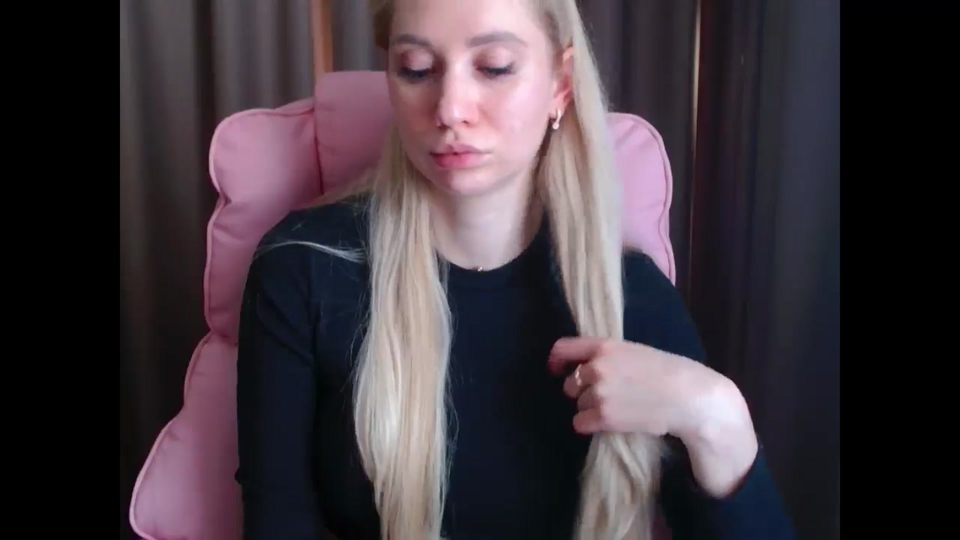 Gallery image thumbnail from Miss_Sylvia's myfreecams stream on, 04/11/2025, 14:20 image 7 of 20