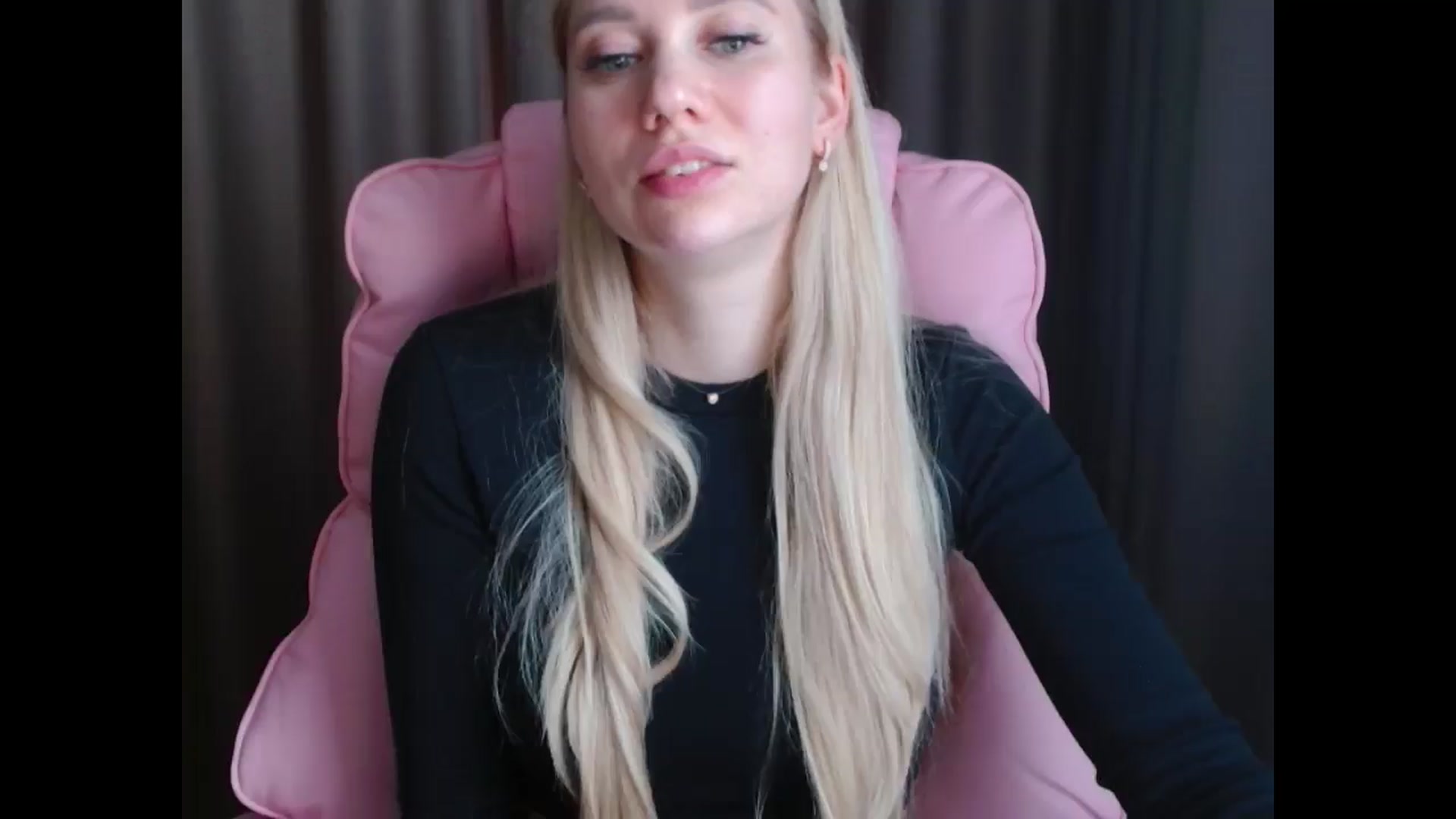 Gallery image thumbnail from Miss_Sylvia's myfreecams stream on, 04/11/2025, 15:46 image 16 of 20
