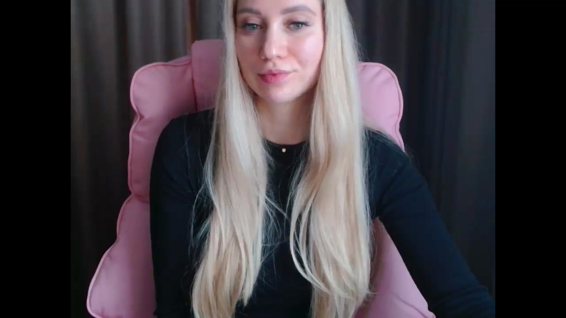 Gallery image thumbnail from Miss_Sylvia's myfreecams stream on, 04/11/2025, 15:46 image 12 of 20