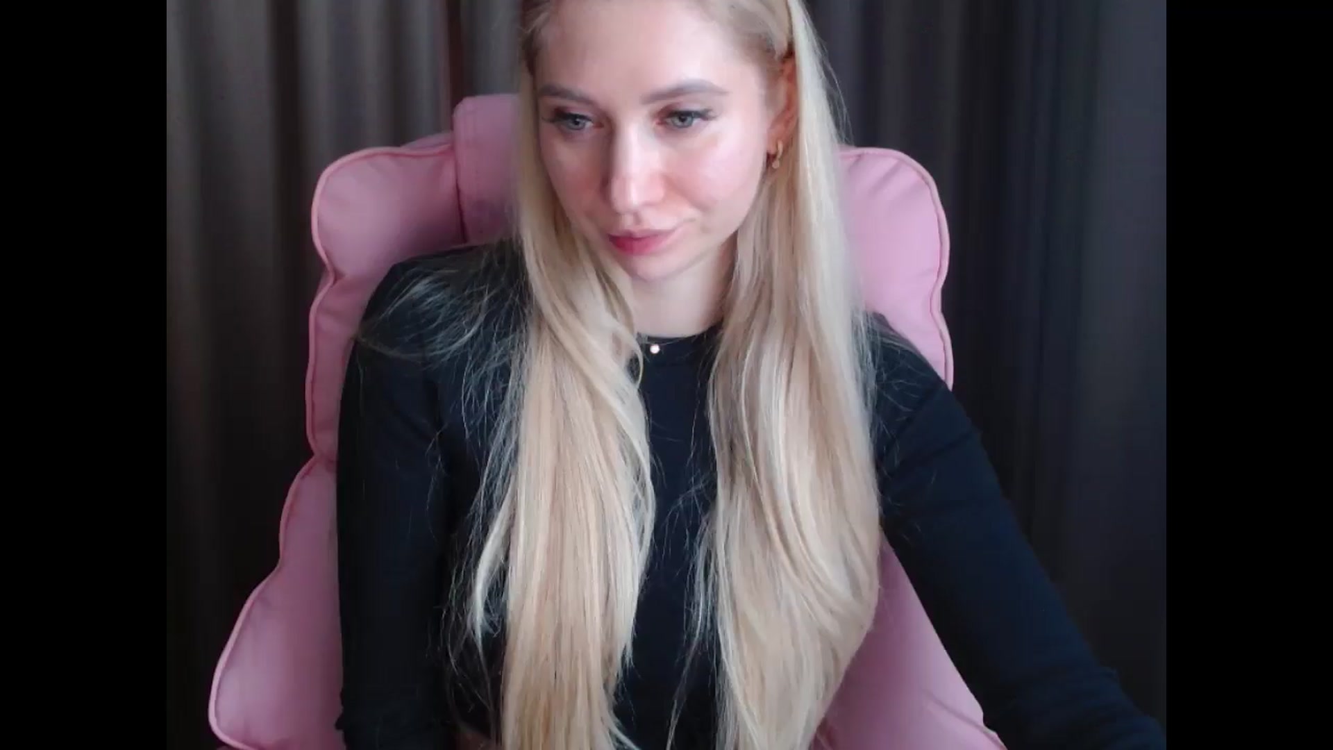 Gallery image thumbnail from Miss_Sylvia's myfreecams stream on, 04/11/2025, 15:46 image 19 of 20