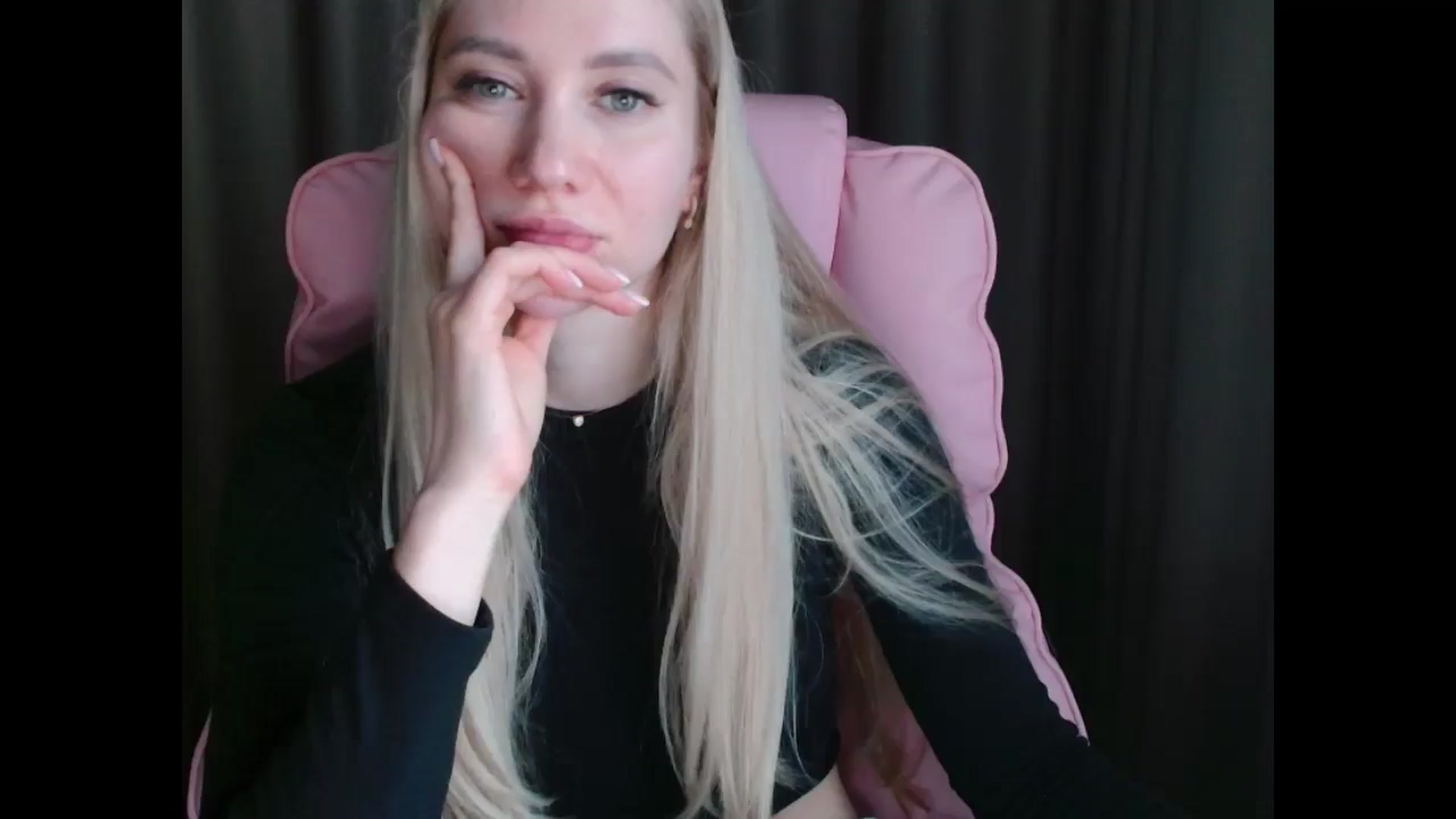 Gallery image thumbnail from Miss_Sylvia's myfreecams stream on, 04/11/2025, 16:19 image 15 of 20