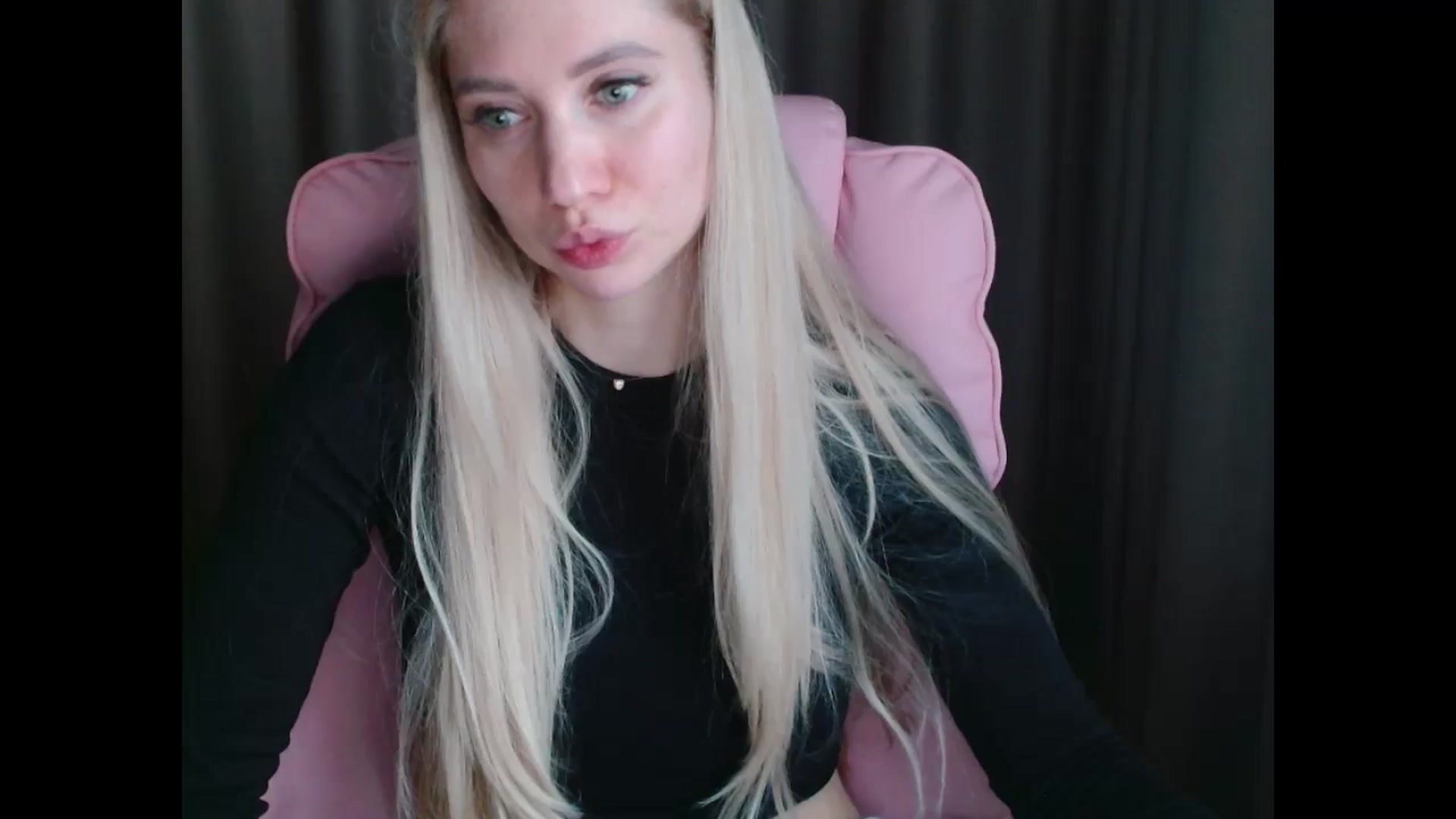 Gallery image thumbnail from Miss_Sylvia's myfreecams stream on, 04/11/2025, 16:19 image 13 of 20
