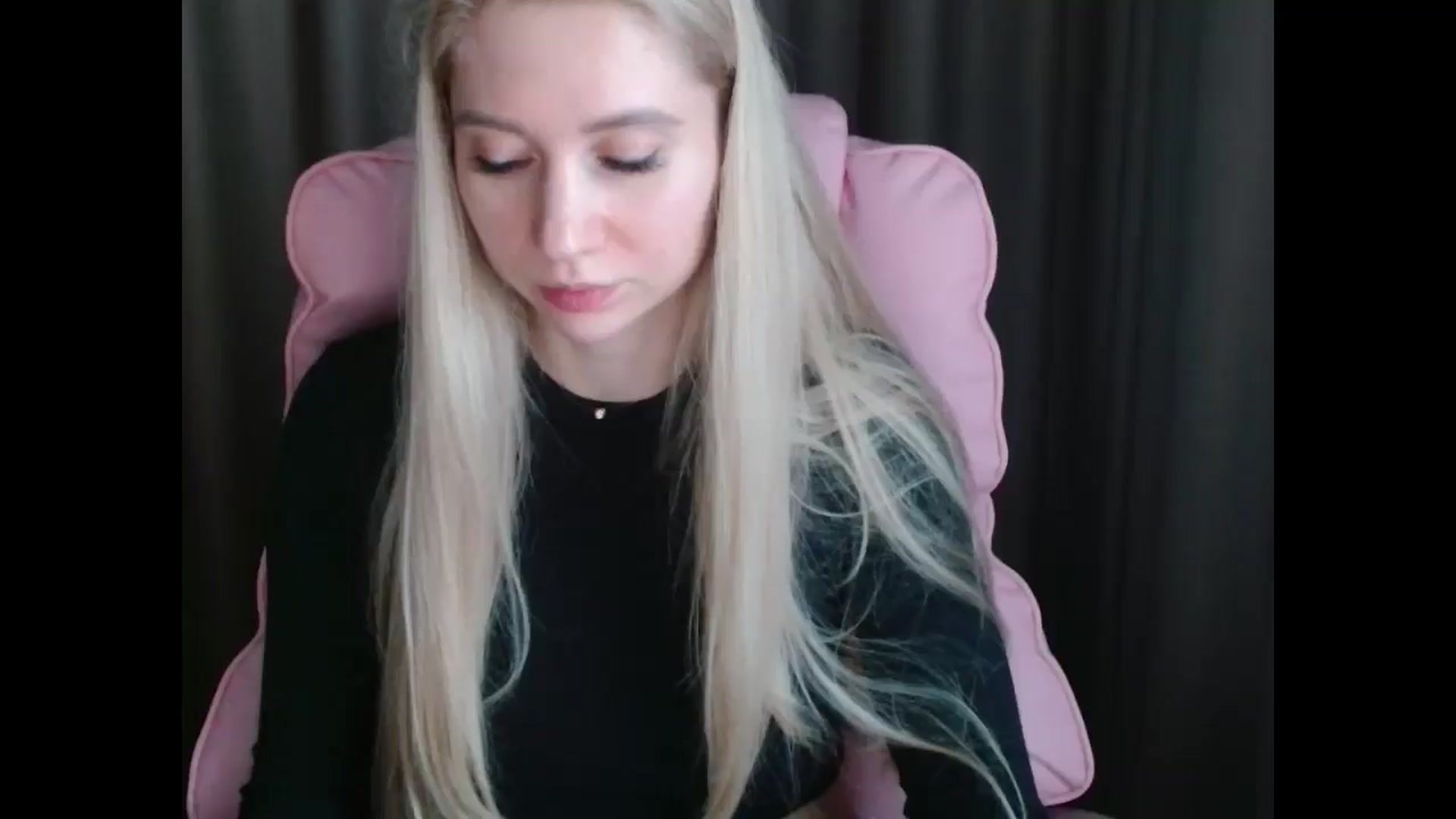 Gallery image thumbnail from Miss_Sylvia's myfreecams stream on, 04/11/2025, 16:19 image 8 of 20