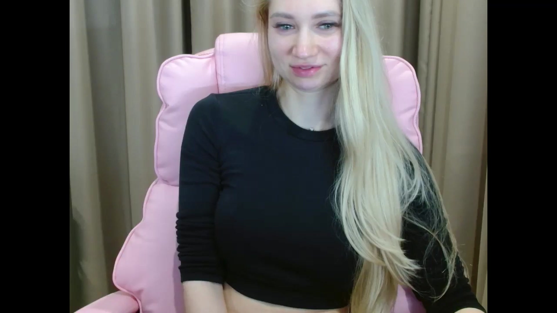 Gallery image thumbnail from Miss_Sylvia's myfreecams stream on, 04/11/2025, 19:36 image 16 of 20