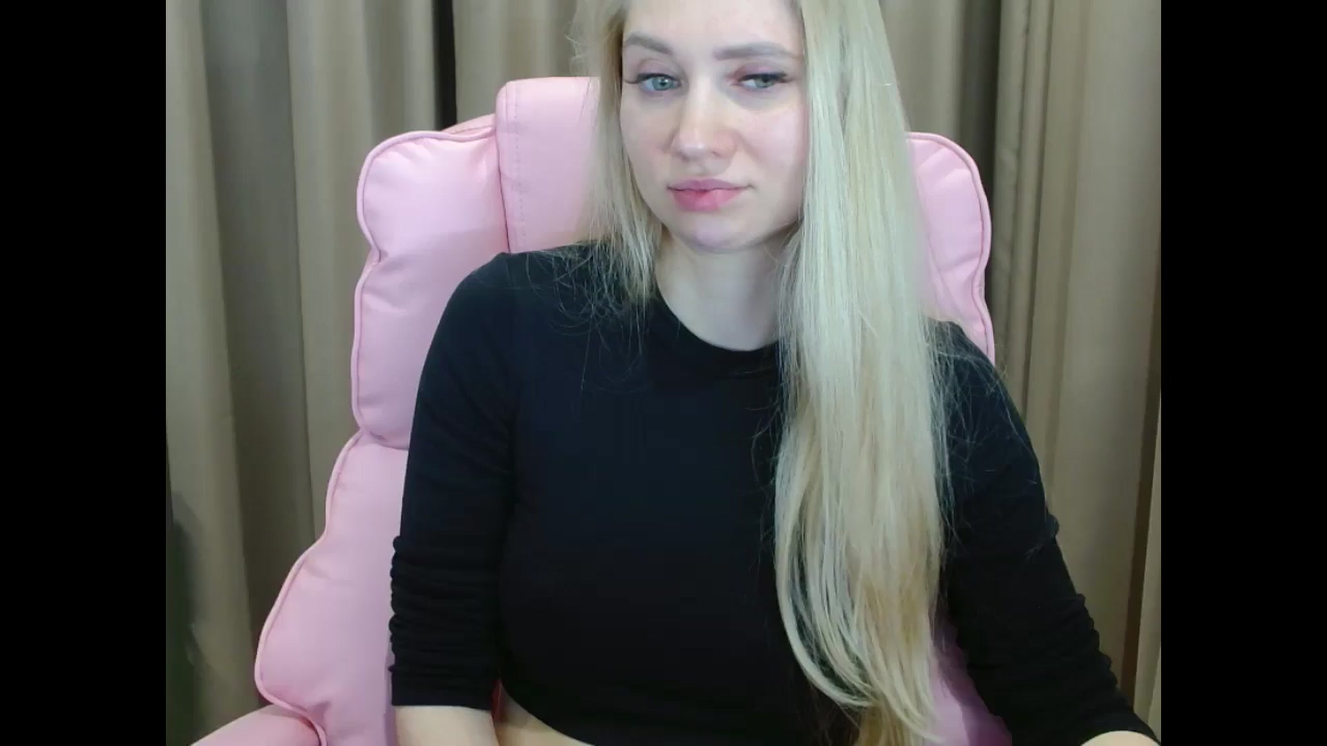 Gallery image thumbnail from Miss_Sylvia's myfreecams stream on, 04/11/2025, 19:36 image 13 of 20