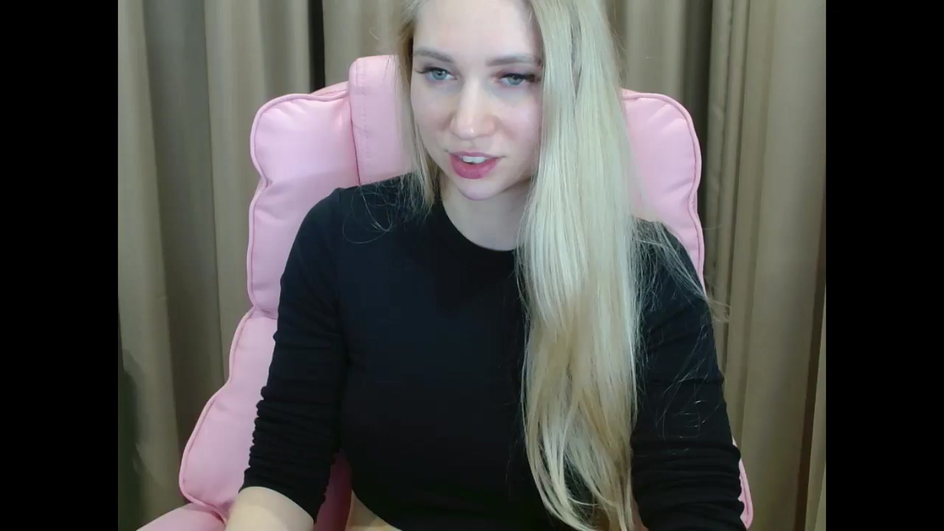 Gallery image thumbnail from Miss_Sylvia's myfreecams stream on, 04/11/2025, 19:36 image 11 of 20
