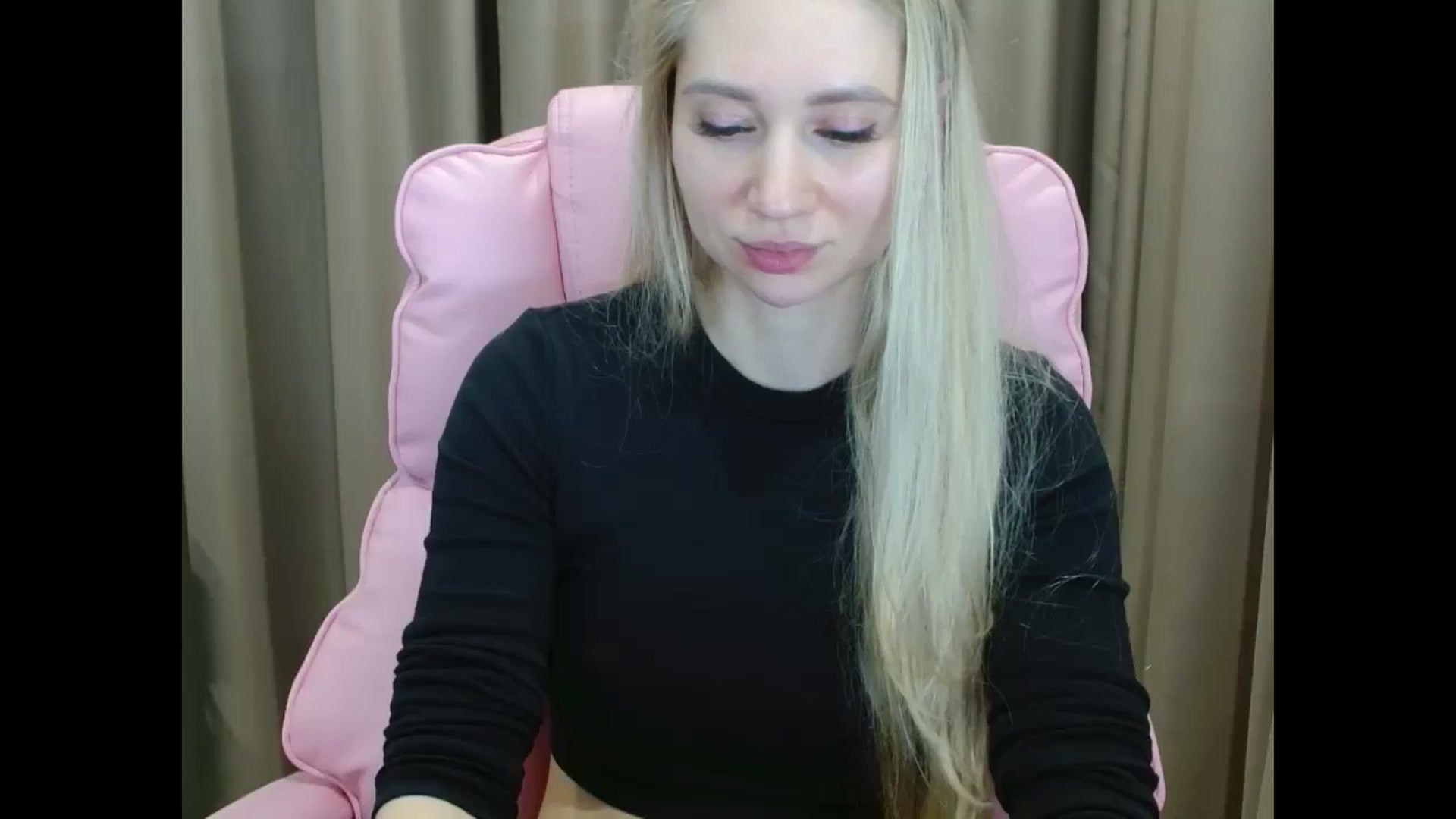 Gallery image thumbnail from Miss_Sylvia's myfreecams stream on, 04/11/2025, 19:36 image 12 of 20