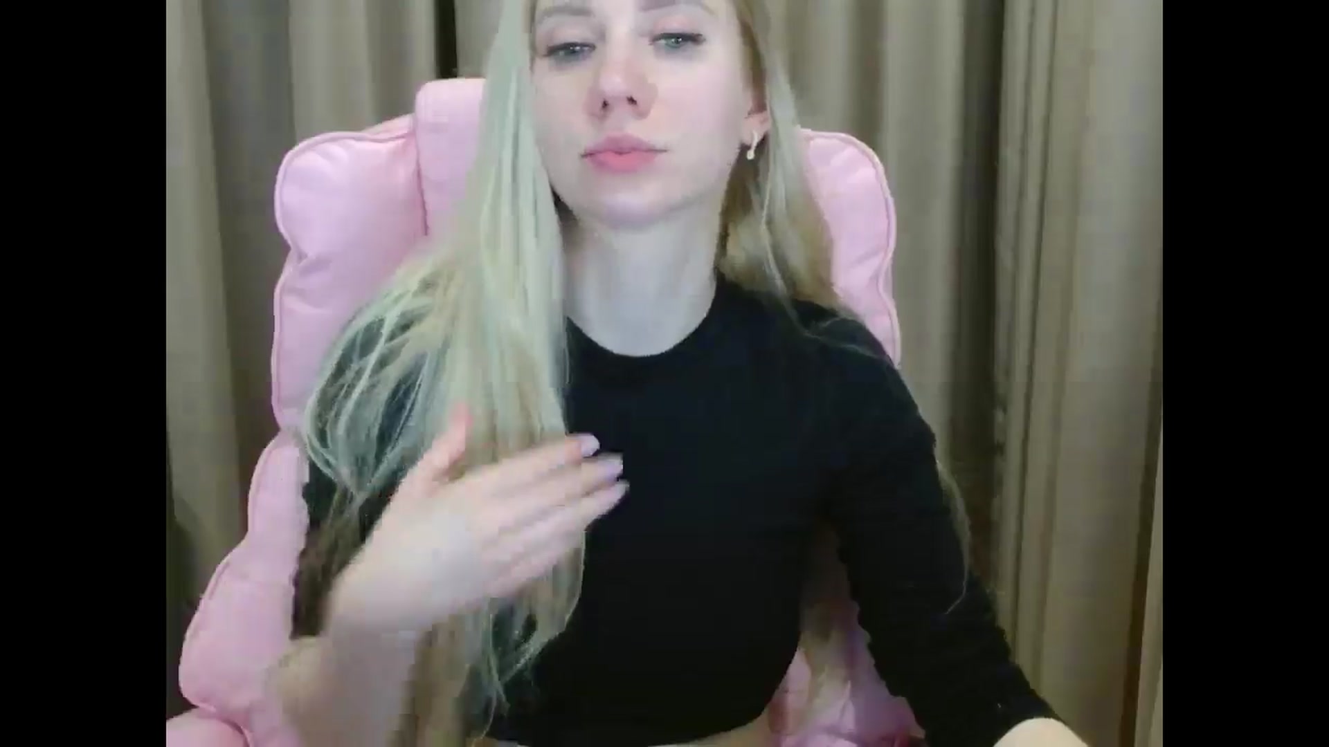 Gallery image thumbnail from Miss_Sylvia's myfreecams stream on, 04/11/2025, 19:36 image 2 of 20
