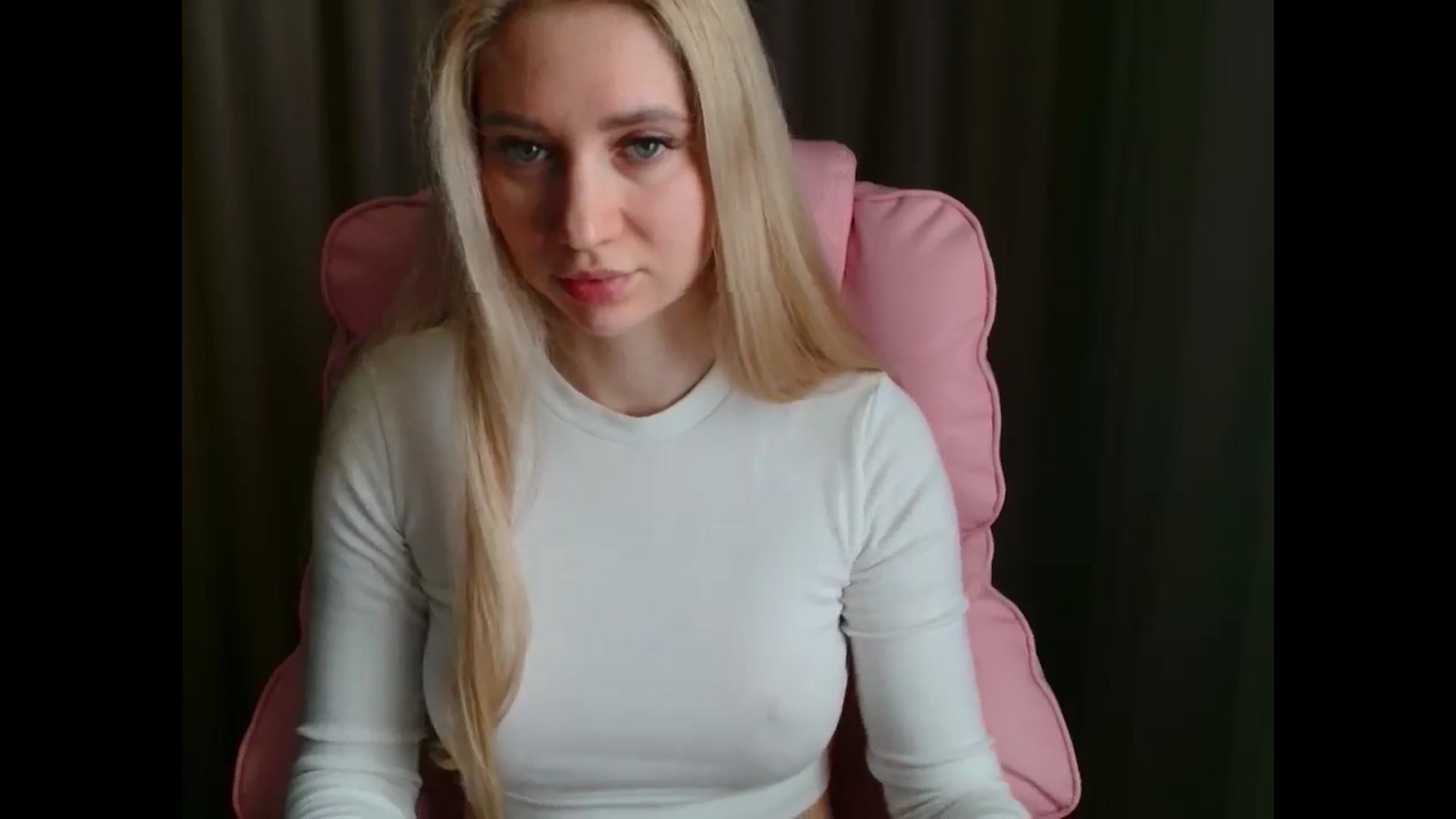 Gallery image thumbnail from Miss_Sylvia's myfreecams stream on, 04/12/2025, 10:49 image 7 of 20