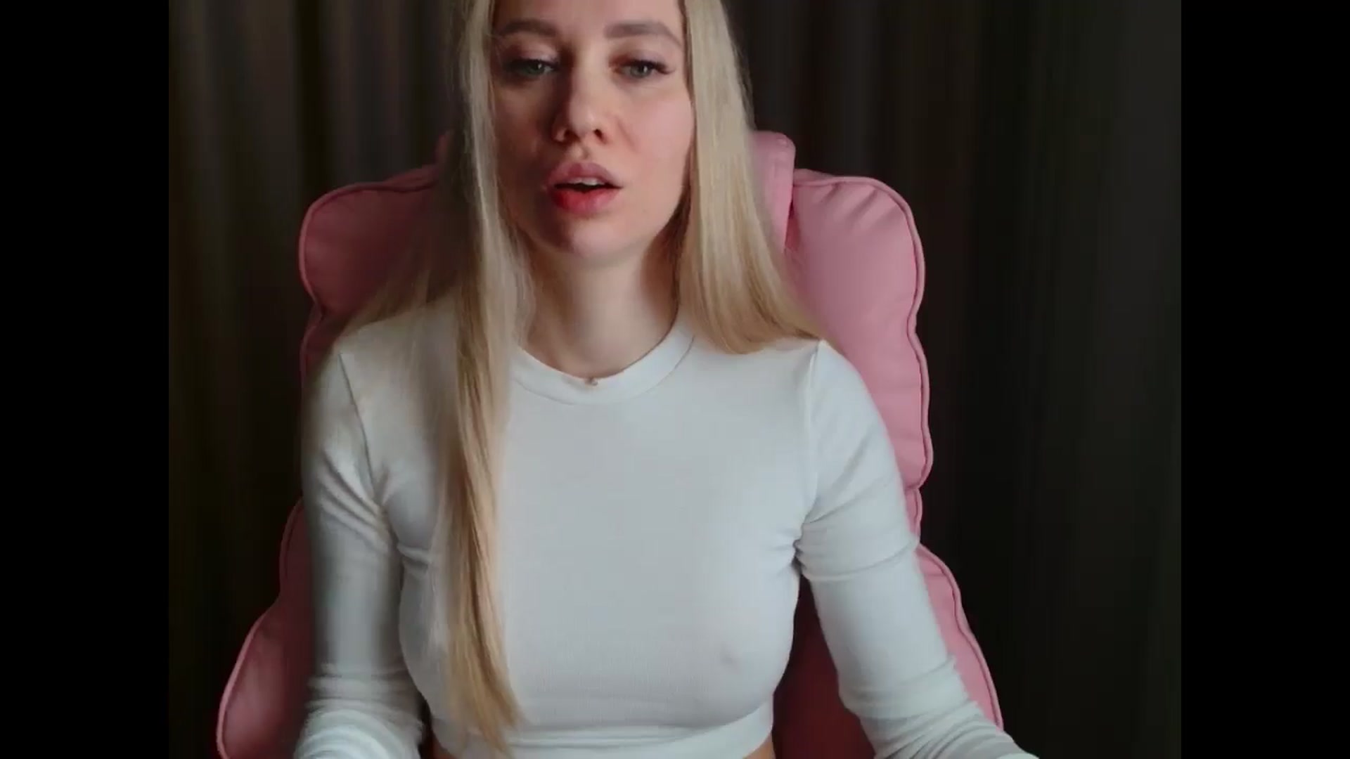Gallery image thumbnail from Miss_Sylvia's myfreecams stream on, 04/12/2025, 10:49 image 10 of 20