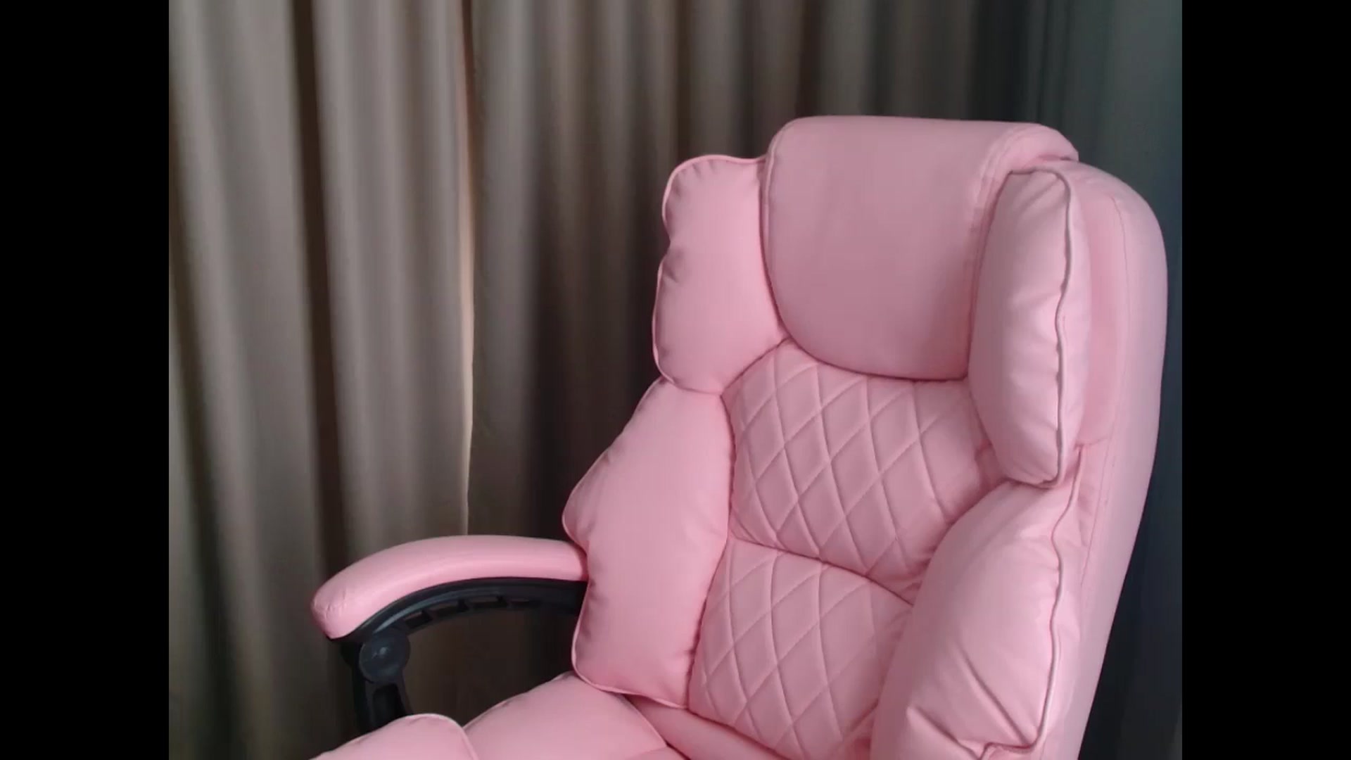 Gallery image thumbnail from Miss_Sylvia's myfreecams stream on, 04/12/2025, 11:40 image 15 of 20