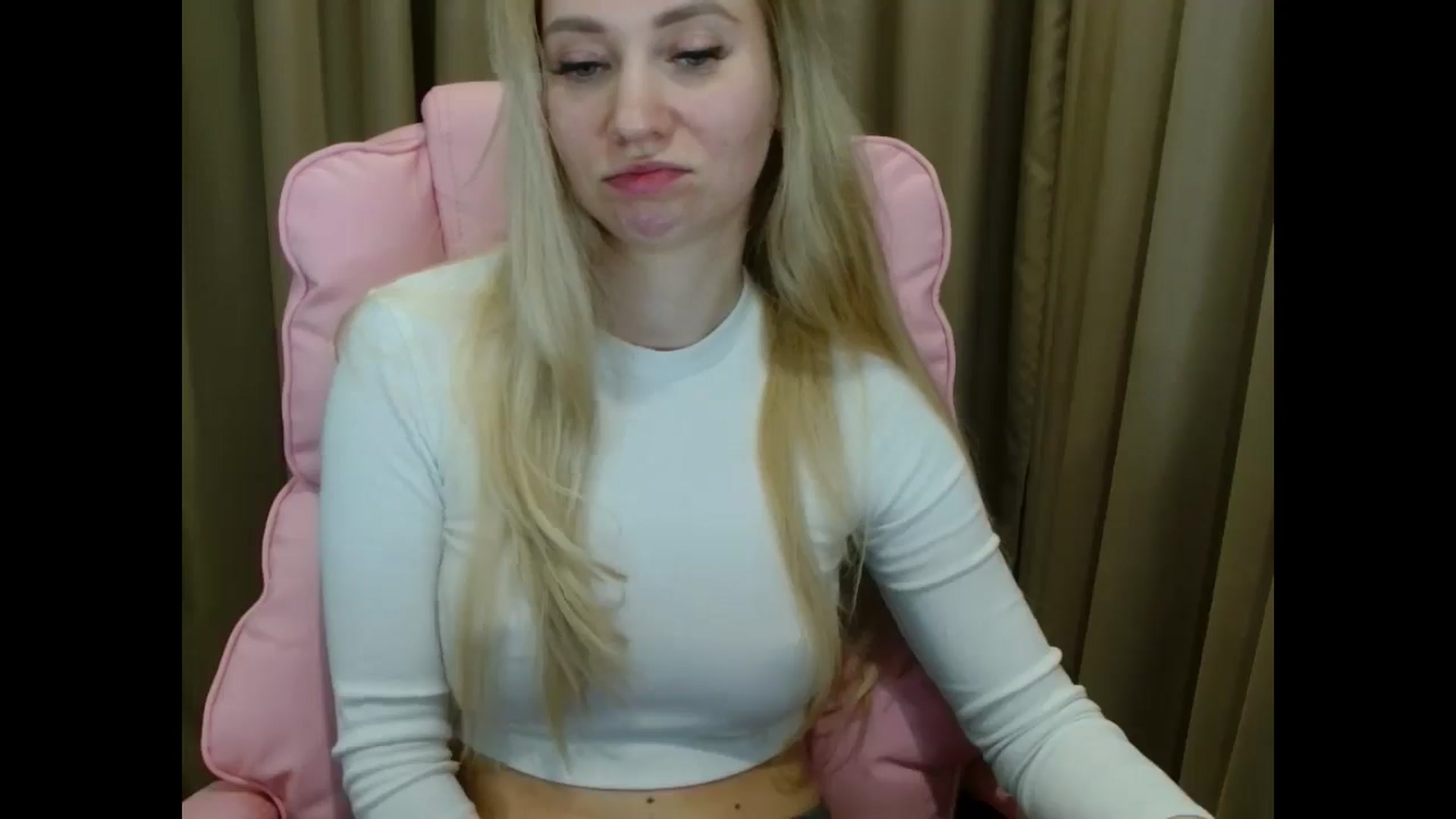 Gallery image thumbnail from Miss_Sylvia's myfreecams stream on, 04/12/2025, 20:30 image 10 of 20