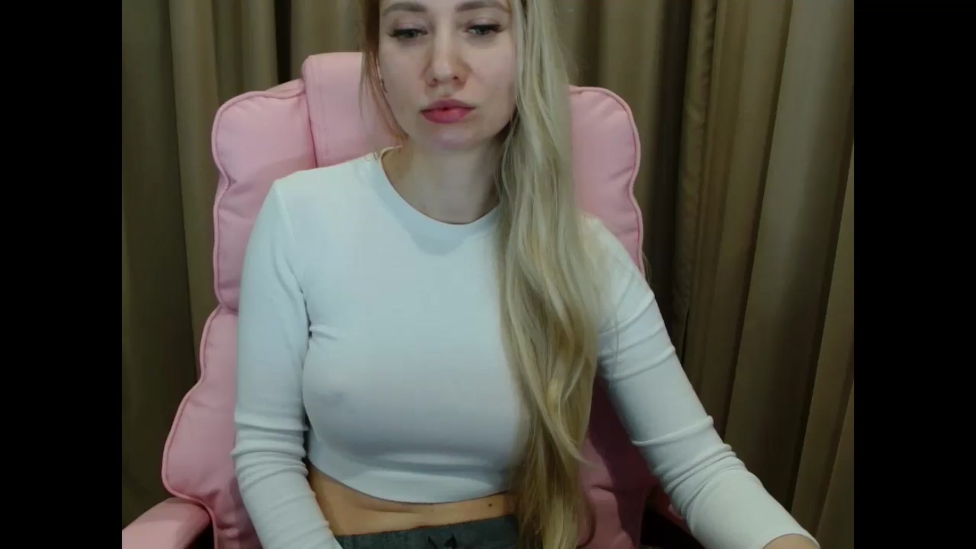 Gallery image thumbnail from Miss_Sylvia's myfreecams stream on, 04/12/2025, 20:30 image 6 of 20