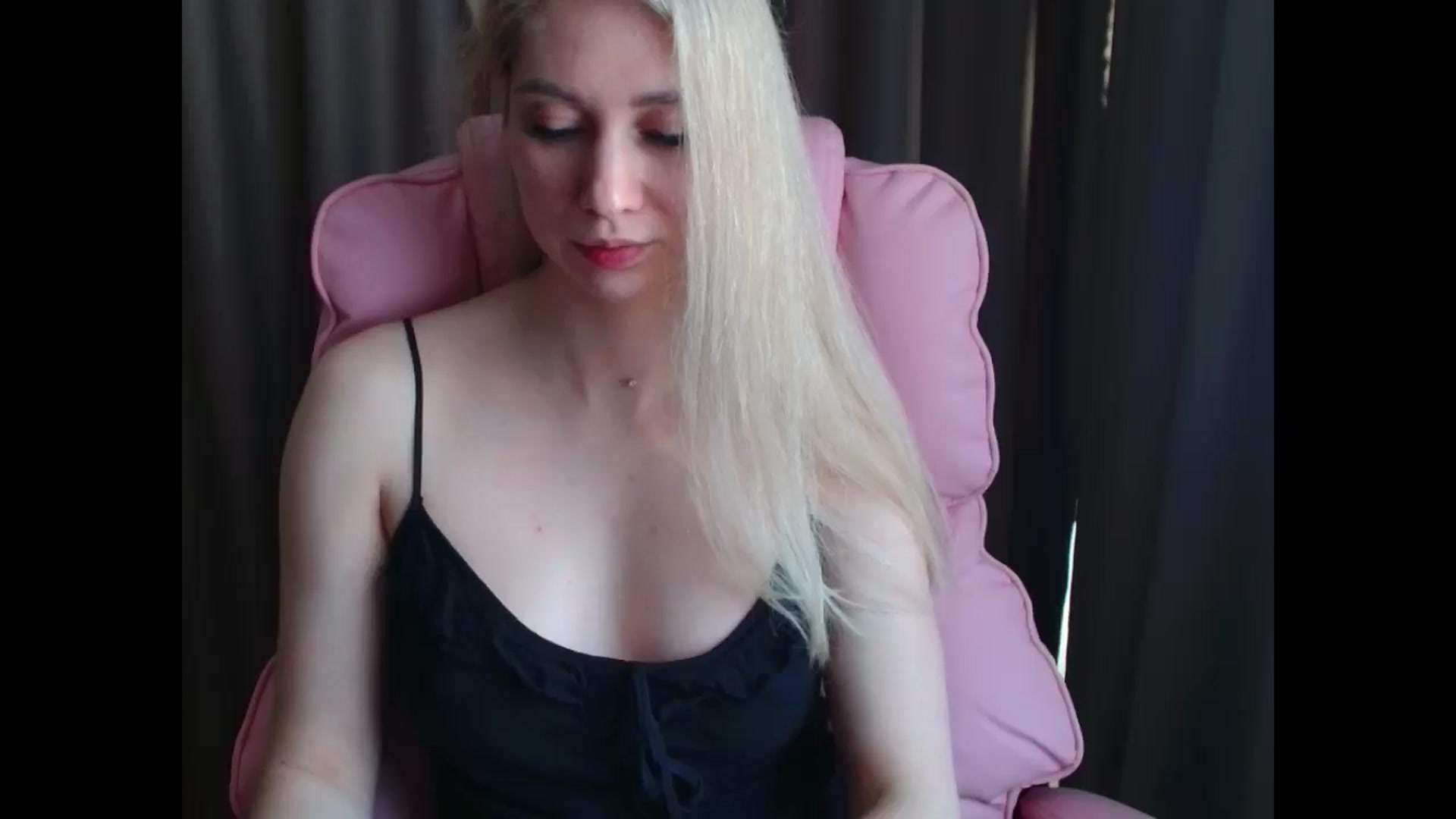 Gallery image thumbnail from Miss_Sylvia's myfreecams stream on, 04/13/2025, 13:48 image 20 of 20