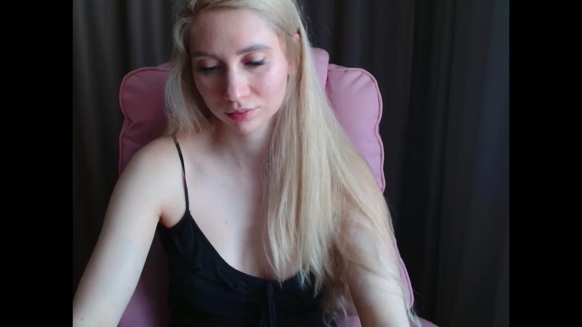 Gallery image thumbnail from Miss_Sylvia's myfreecams stream on, 04/13/2025, 15:29 image 13 of 20