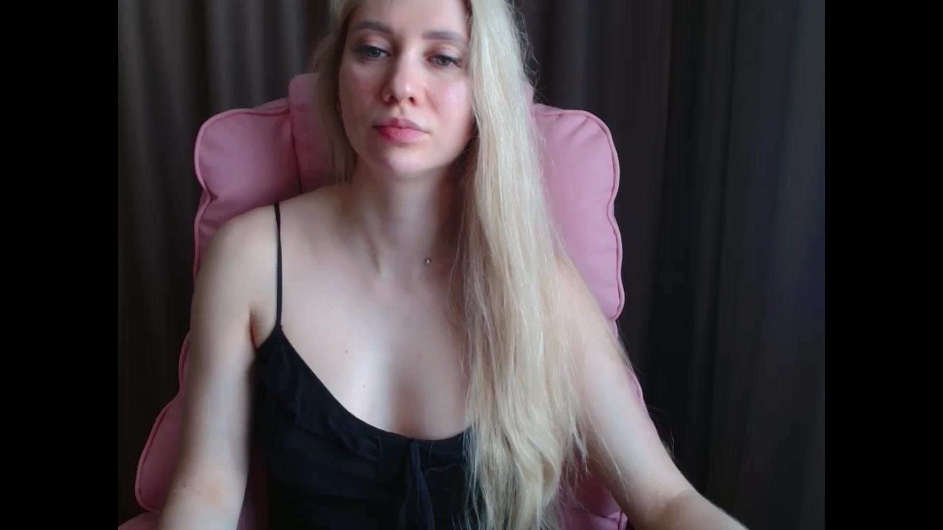 Gallery image thumbnail from Miss_Sylvia's myfreecams stream on, 04/13/2025, 15:29 image 11 of 20