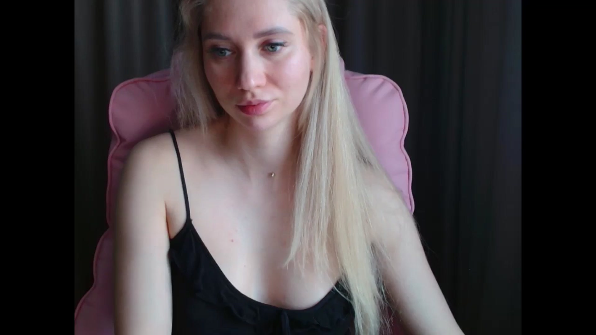 Gallery image thumbnail from Miss_Sylvia's myfreecams stream on, 04/13/2025, 16:37 image 7 of 20