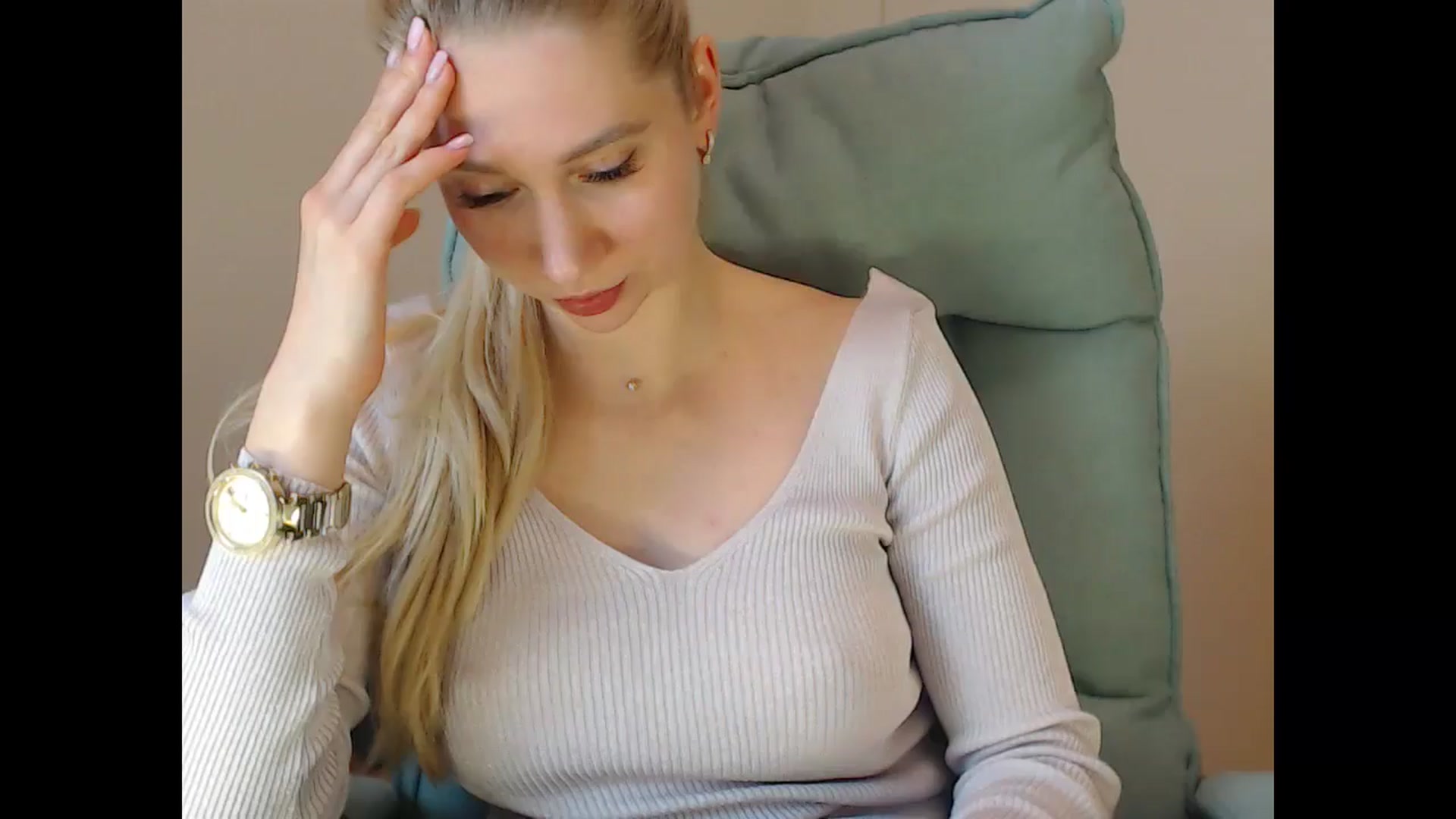 Gallery image thumbnail from Miss_Sylvia's myfreecams stream on, 04/17/2025, 18:06 image 3 of 20