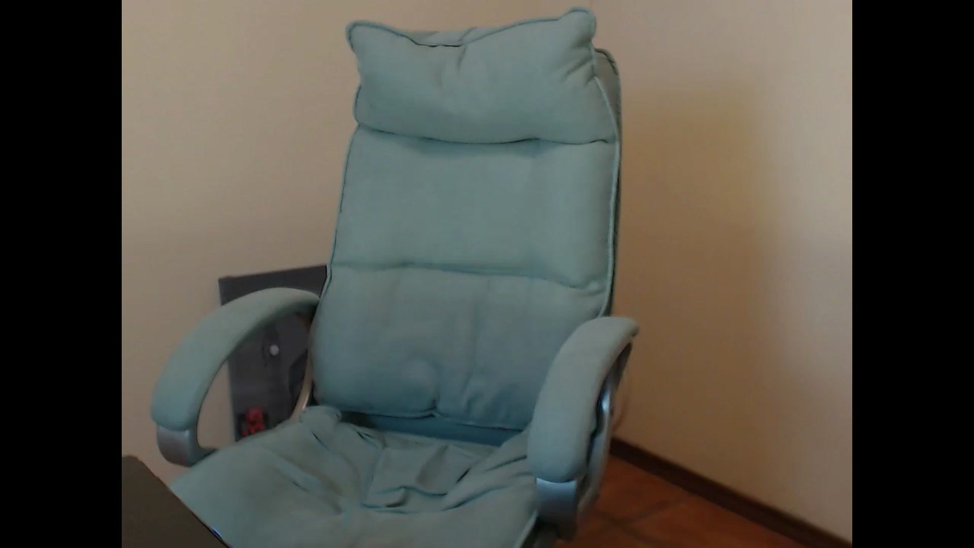 Gallery image thumbnail from Miss_Sylvia's myfreecams stream on, 04/17/2025, 18:06 image 9 of 20