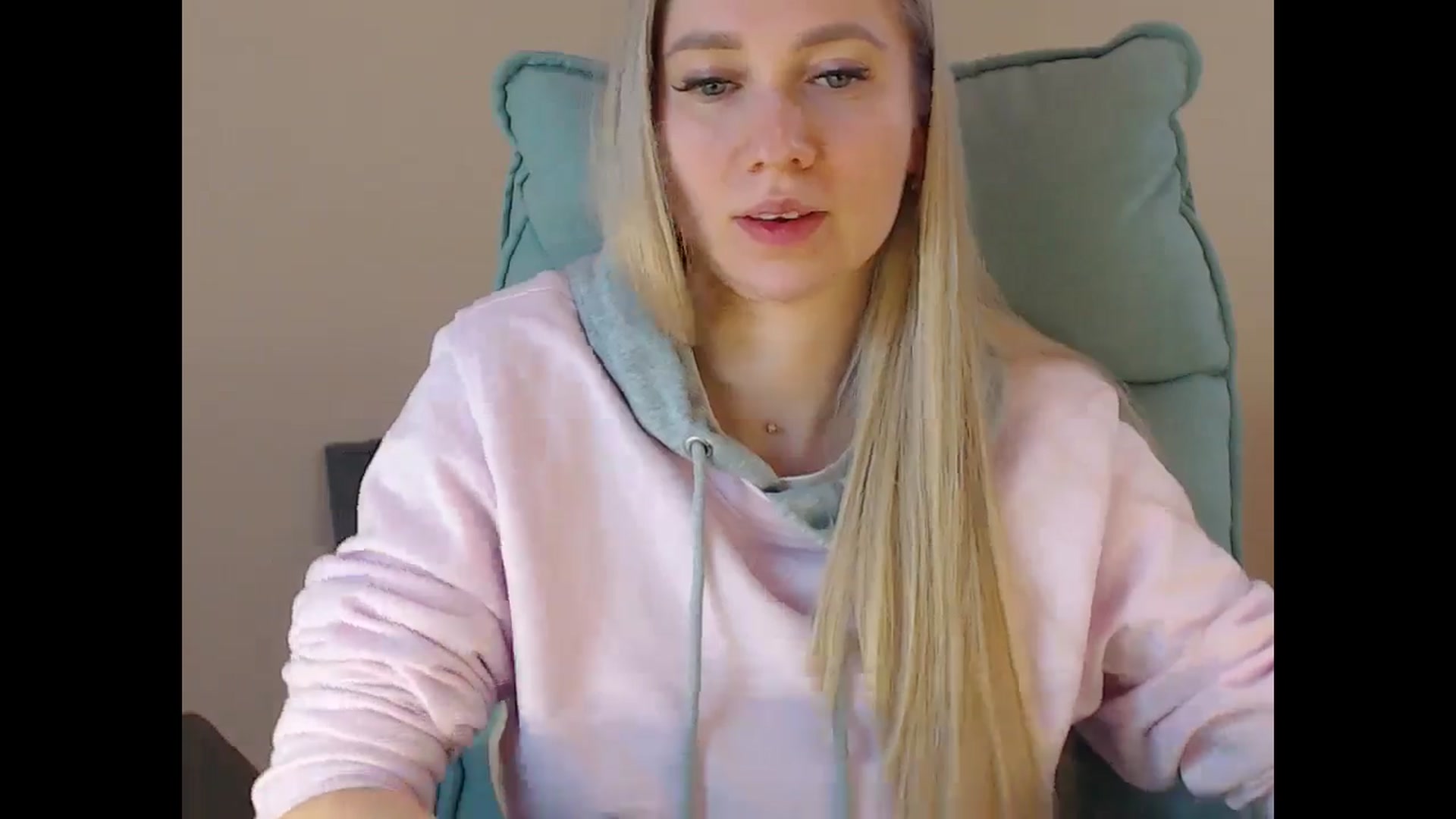 Gallery image thumbnail from Miss_Sylvia's myfreecams stream on, 04/18/2025, 16:48 image 17 of 20