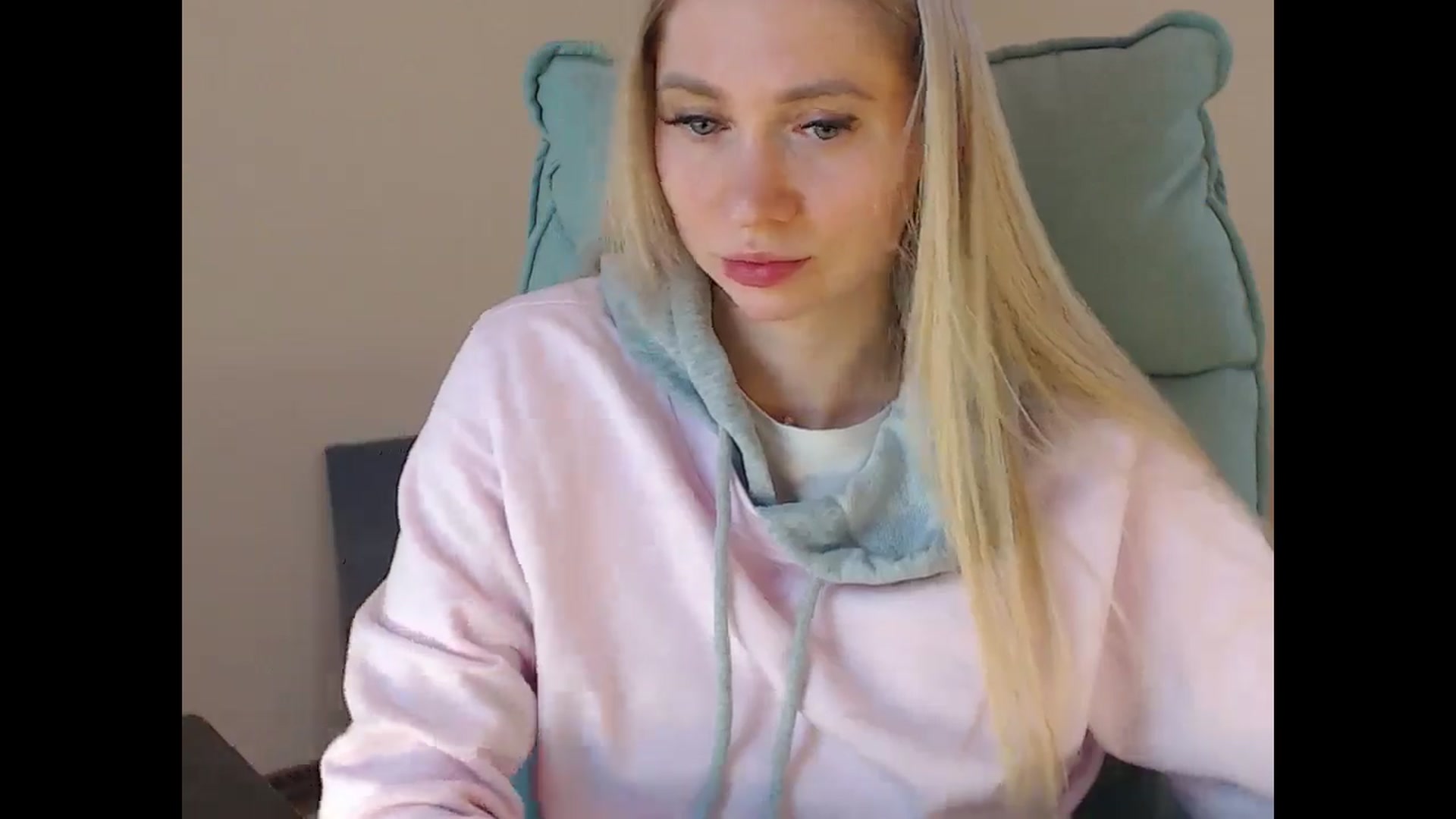 Gallery image thumbnail from Miss_Sylvia's myfreecams stream on, 04/18/2025, 17:36 image 13 of 20